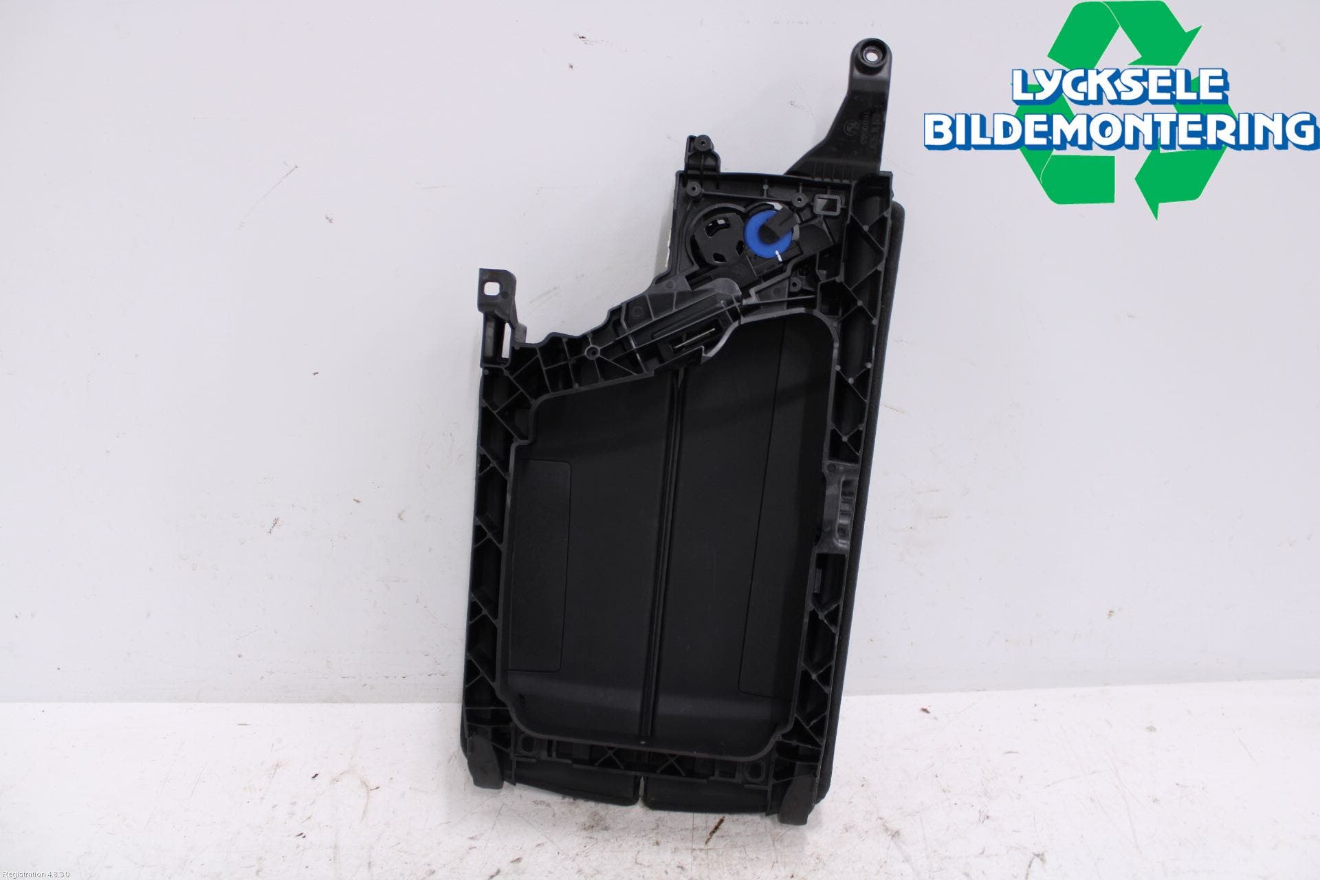 BMW 5 F10/F11/F18 09-17 Inredning Armstöd