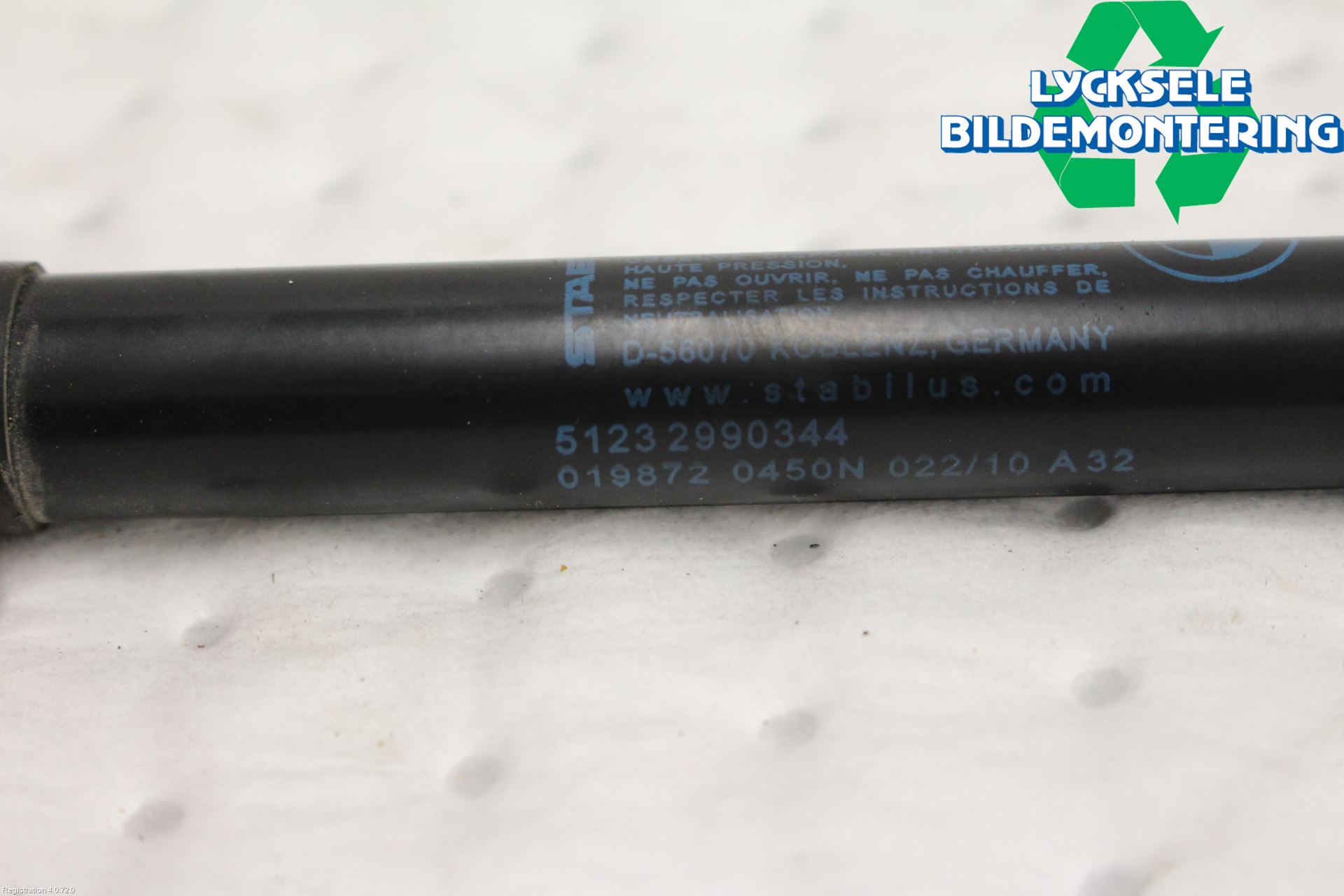 BMW X1 E84 10-15 Gasfjäder Motorhuv