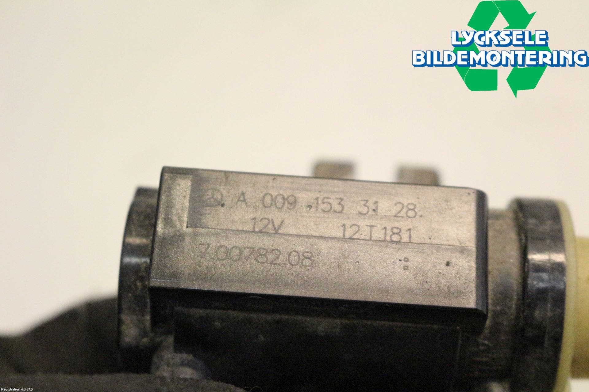 Mercedes-Benz MB E-KLASS (W212) 09-16 Vakuumventil