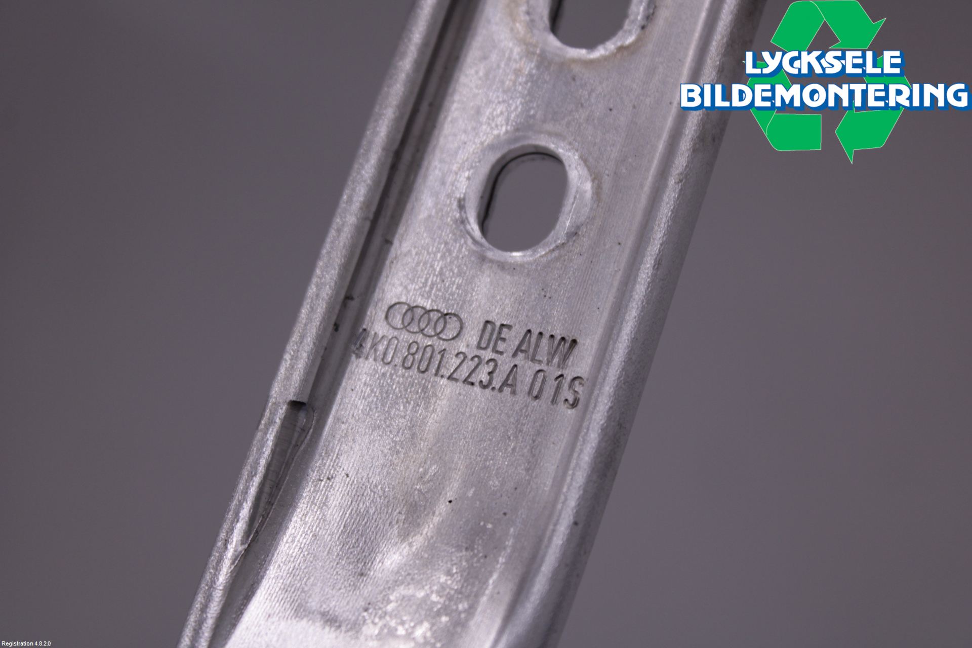 Audi A6 F2/C8 19- Fjäderbensstag