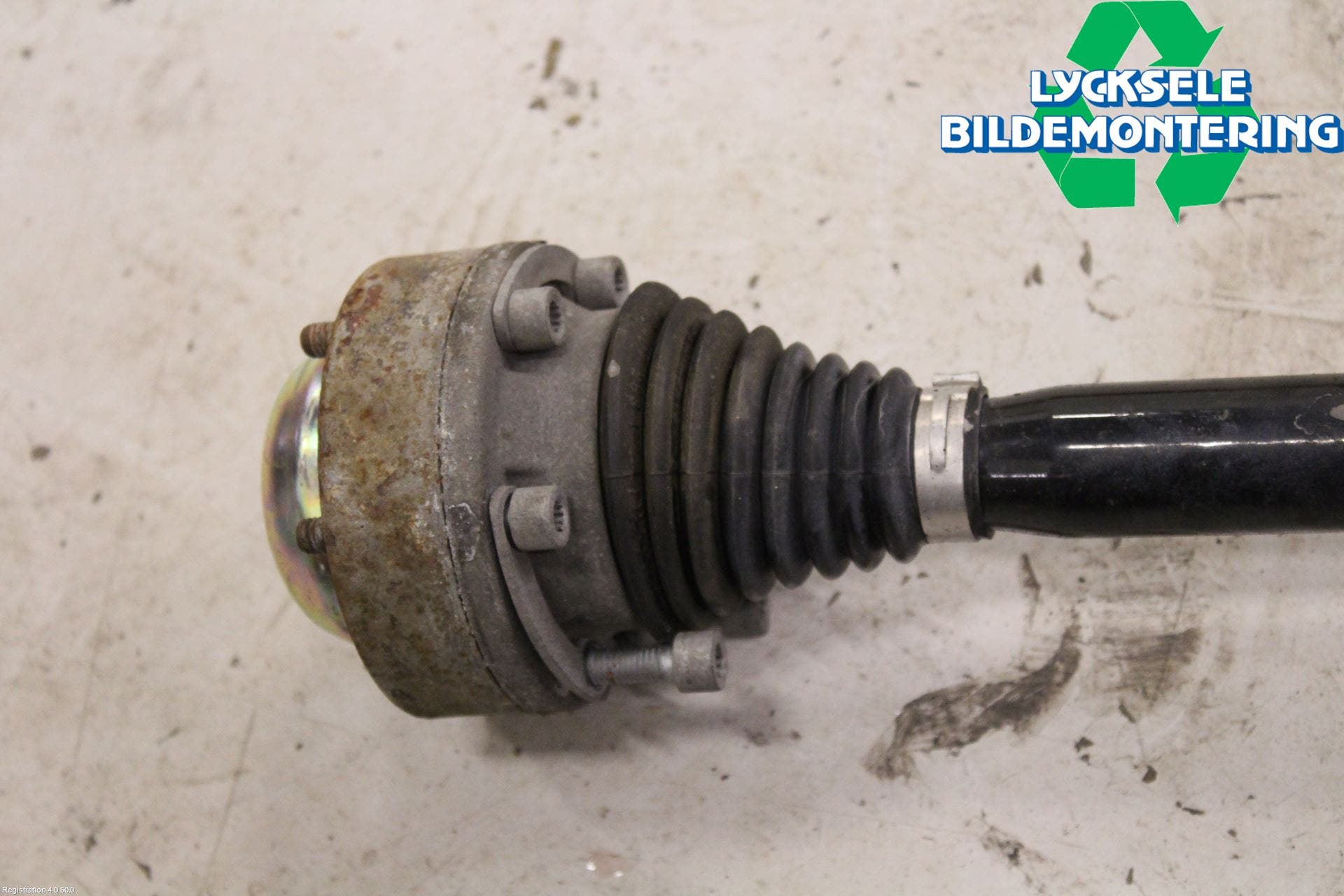 Audi A5 17- Drivaxel Bak Höger