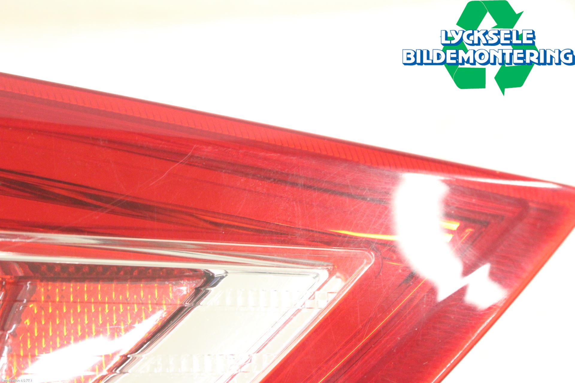 Toyota AURIS 13-19 Bakljus Lucka Vä