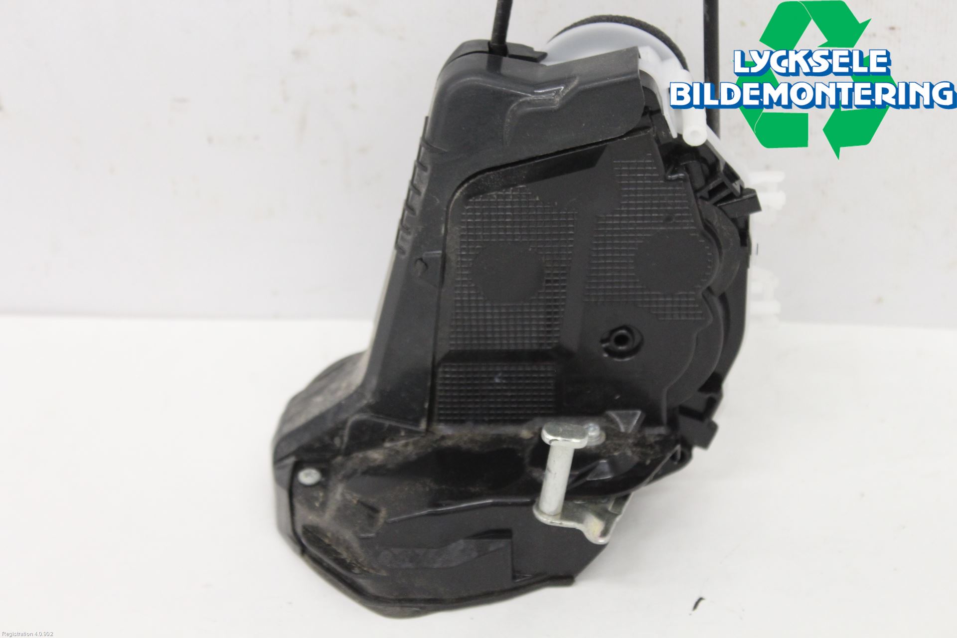 Toyota YARIS CROSS XP21 21- Låskista-Dörrlås