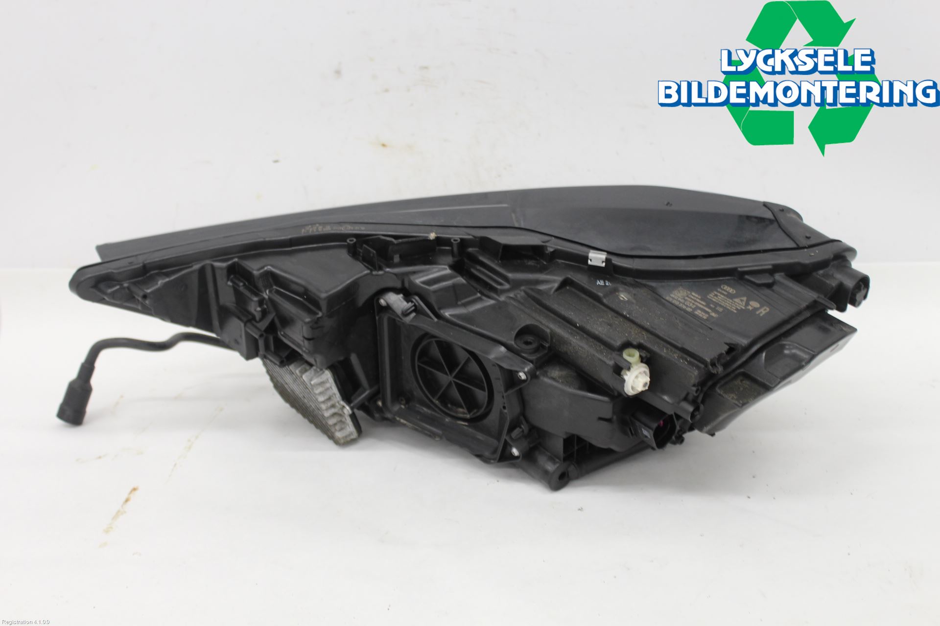 Audi A6 F2/C8 19- Strålkastare Höger