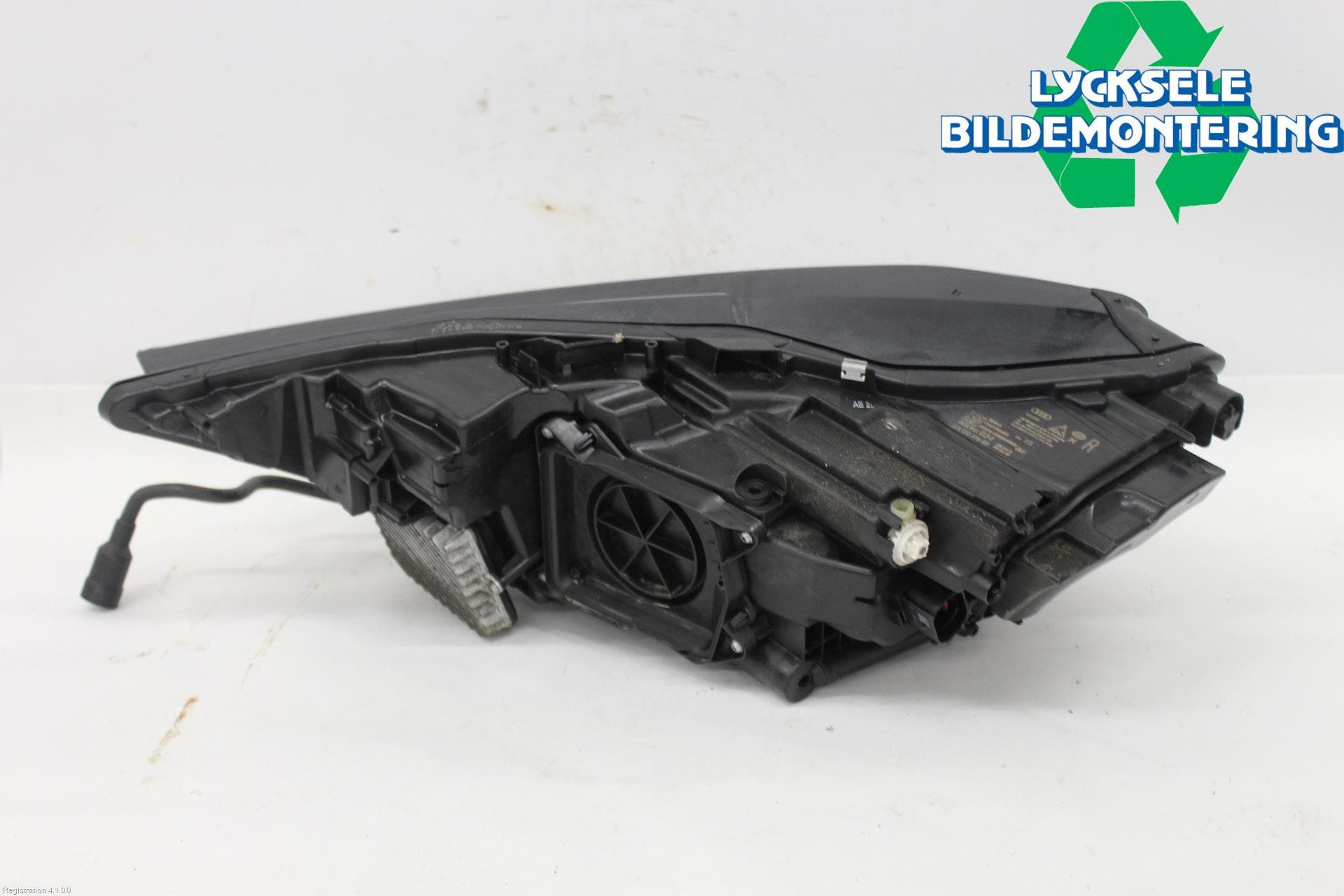 Audi A6 F2/C8 19- Strålkastare Höger