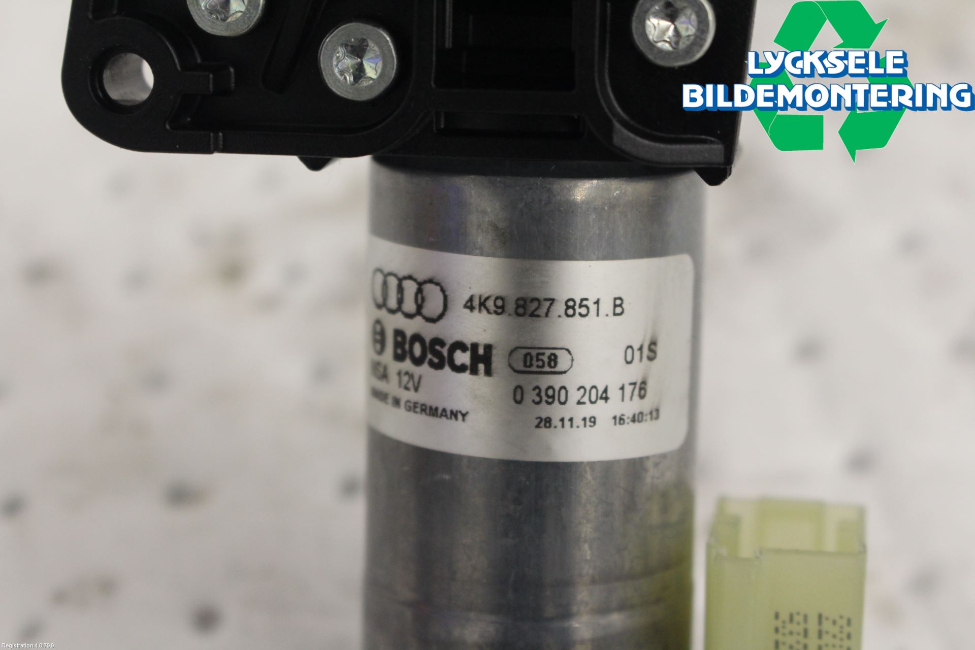 Audi A6 F2/C8 19- Bakluckeöppnare Automatisk