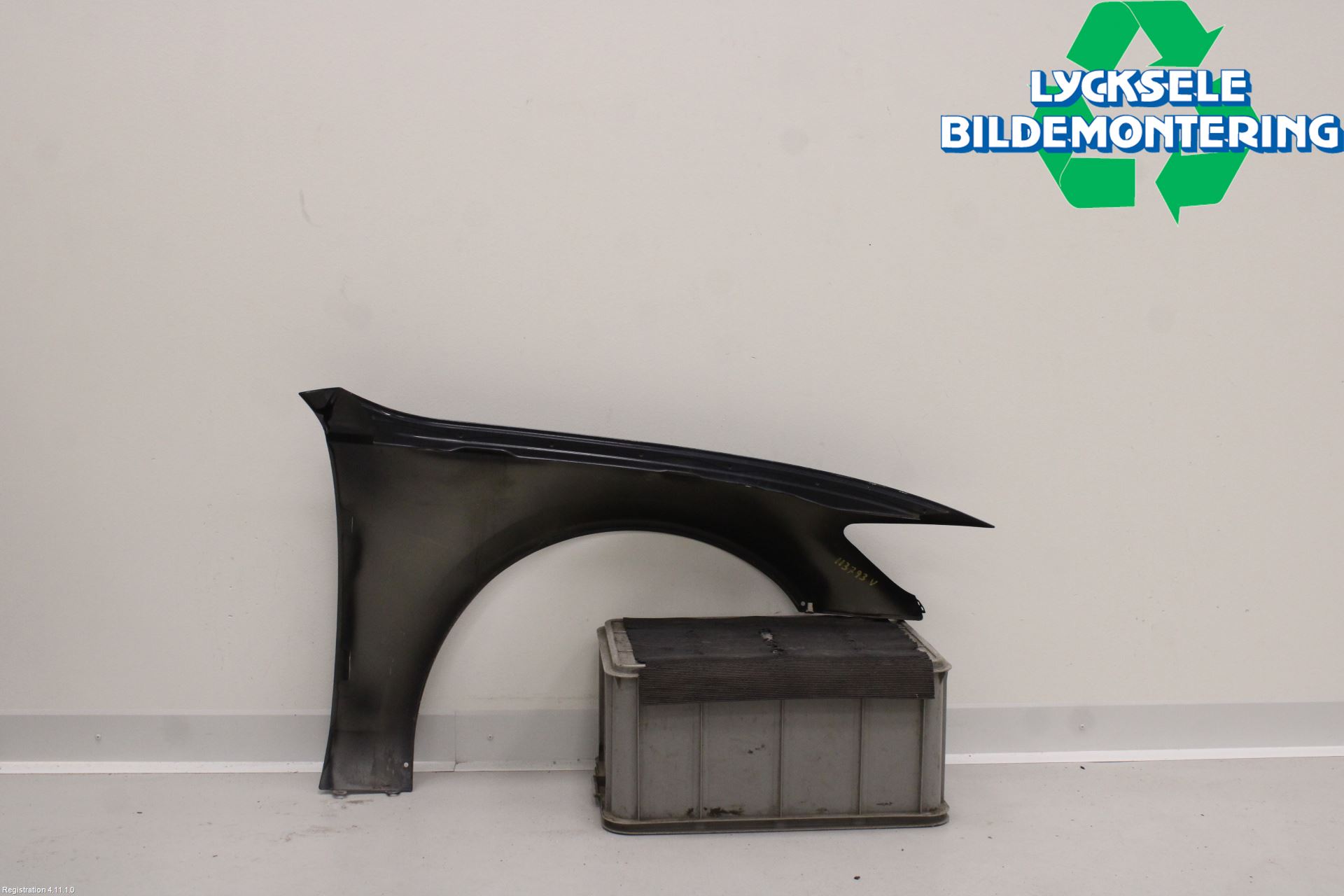 Audi A6 ALLROAD 12-18 Skärm Fram Vänster