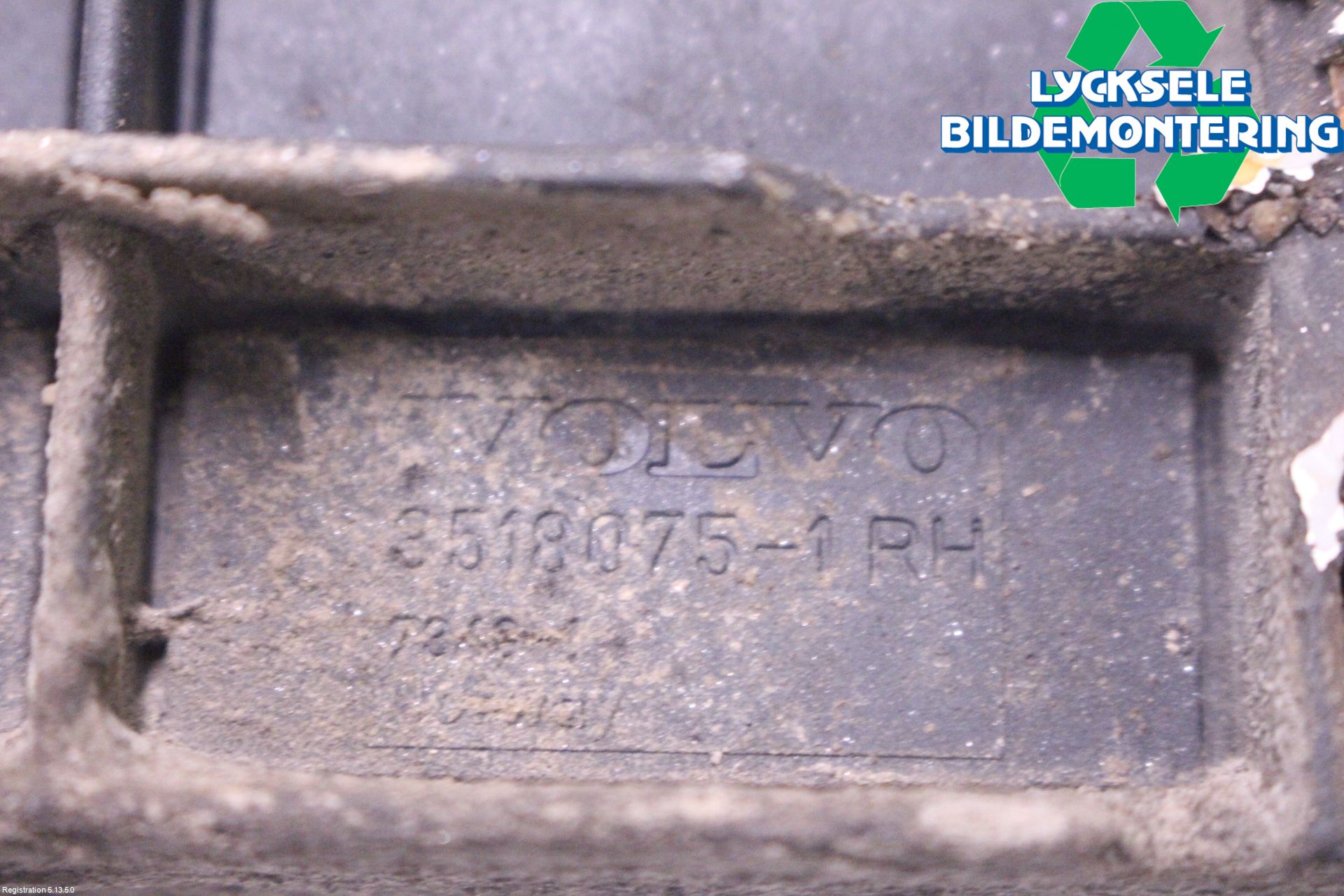 Volvo 740 88-92 Stötfångarfäste Fram Hö