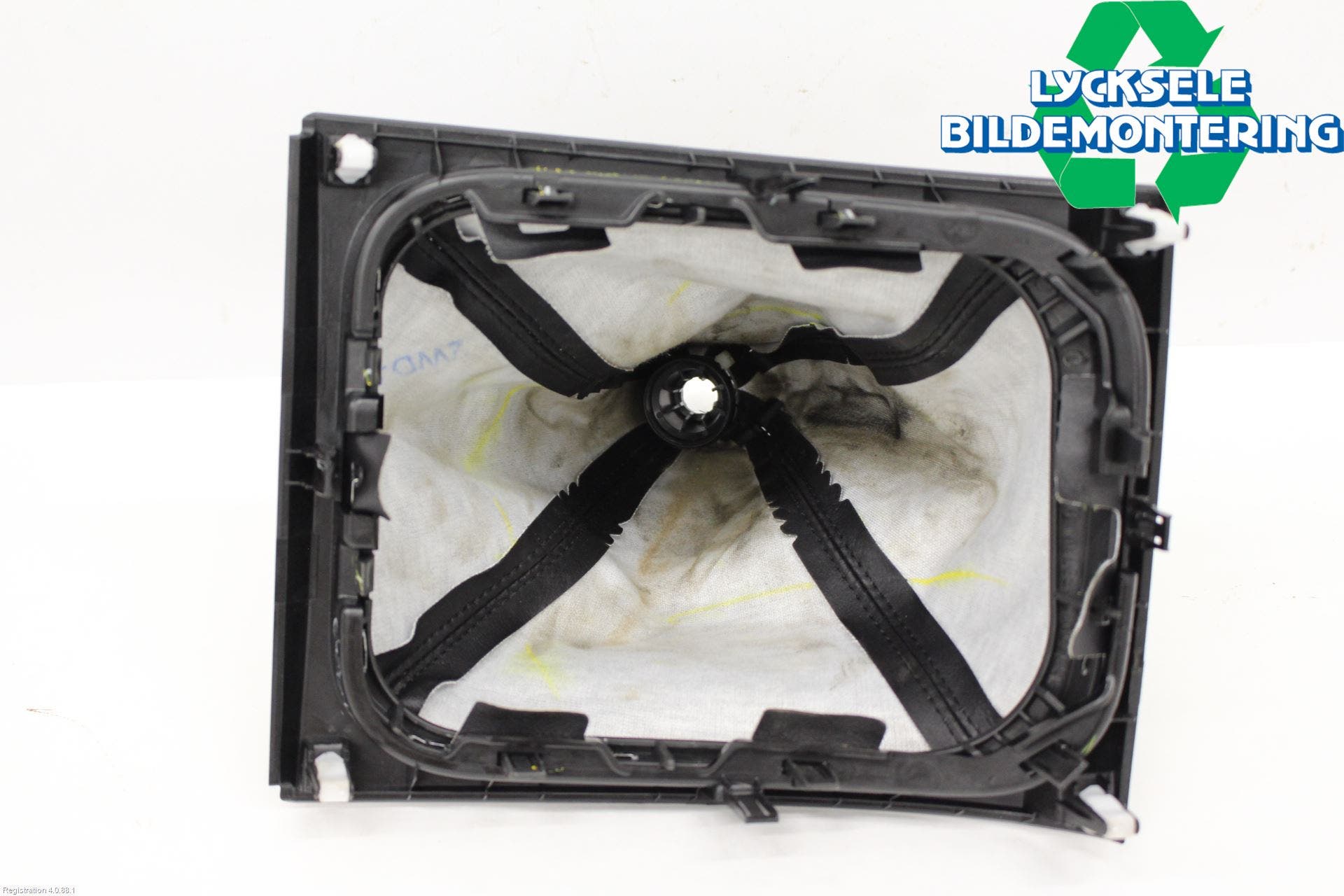 Mitsubishi L200 16-23 Växelspaksdamask