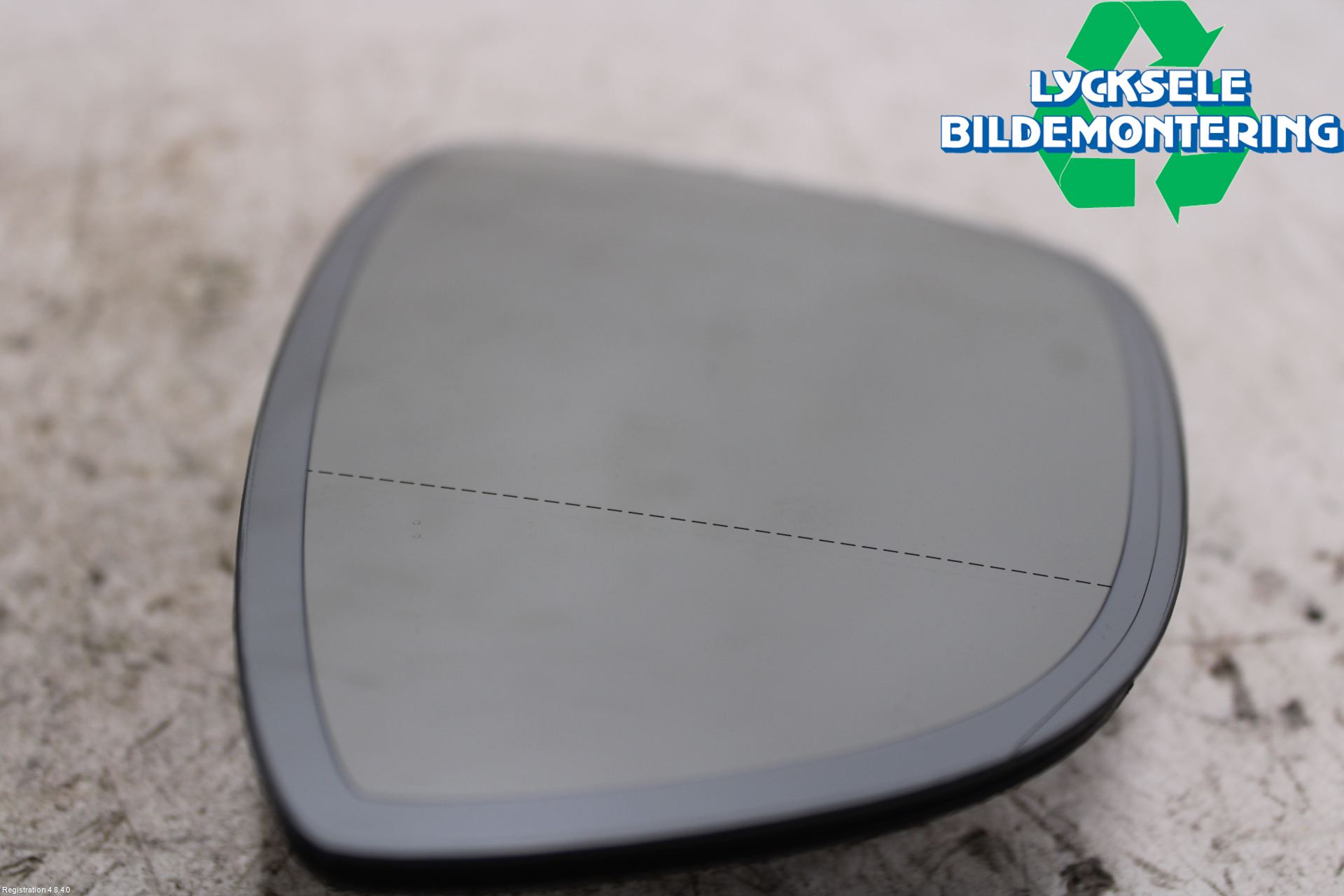 Volkswagen VW PASSAT 11-14 Spegelglas Vä