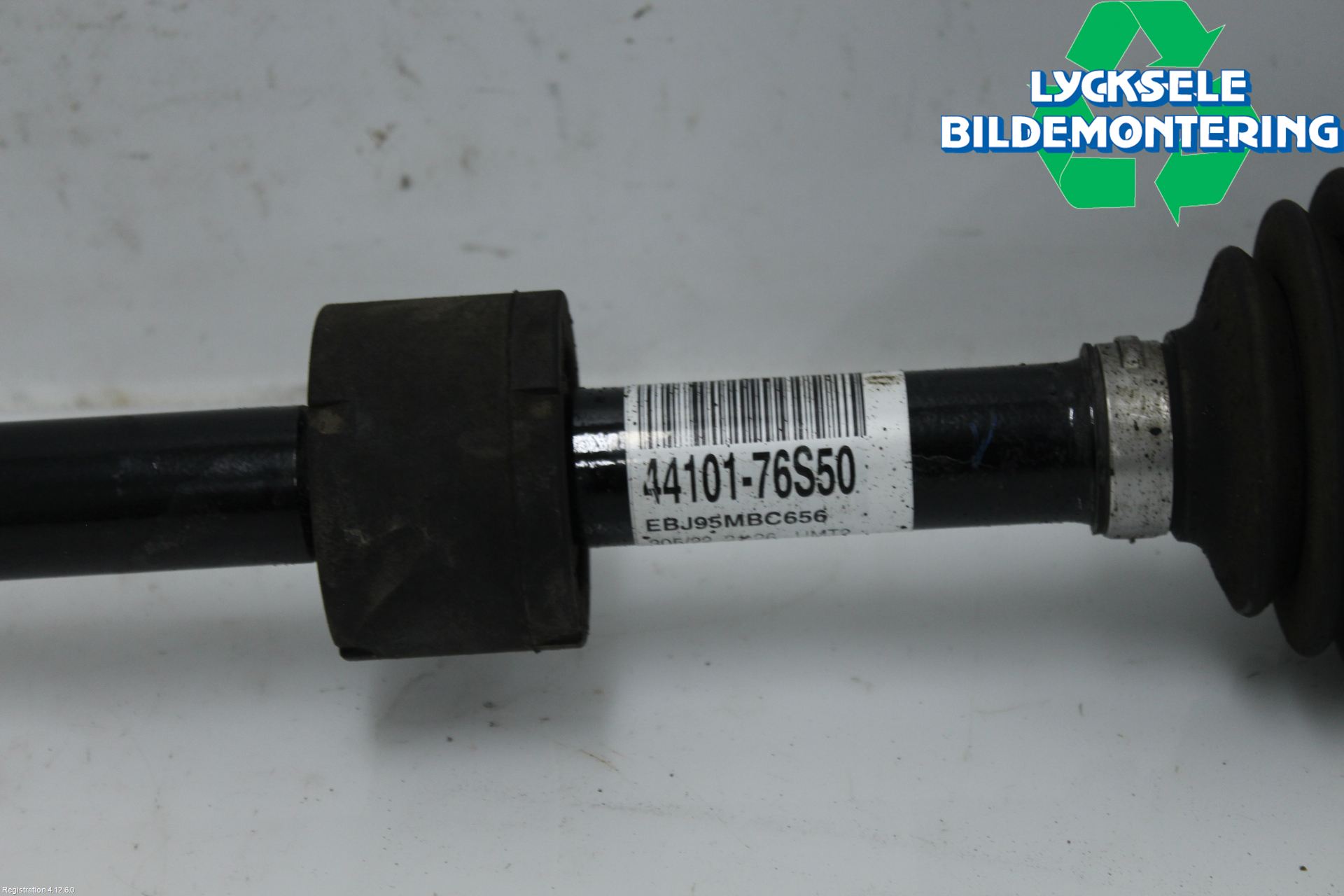 Suzuki SX4 S-CROSS 22- Drivaxel Fram Höger