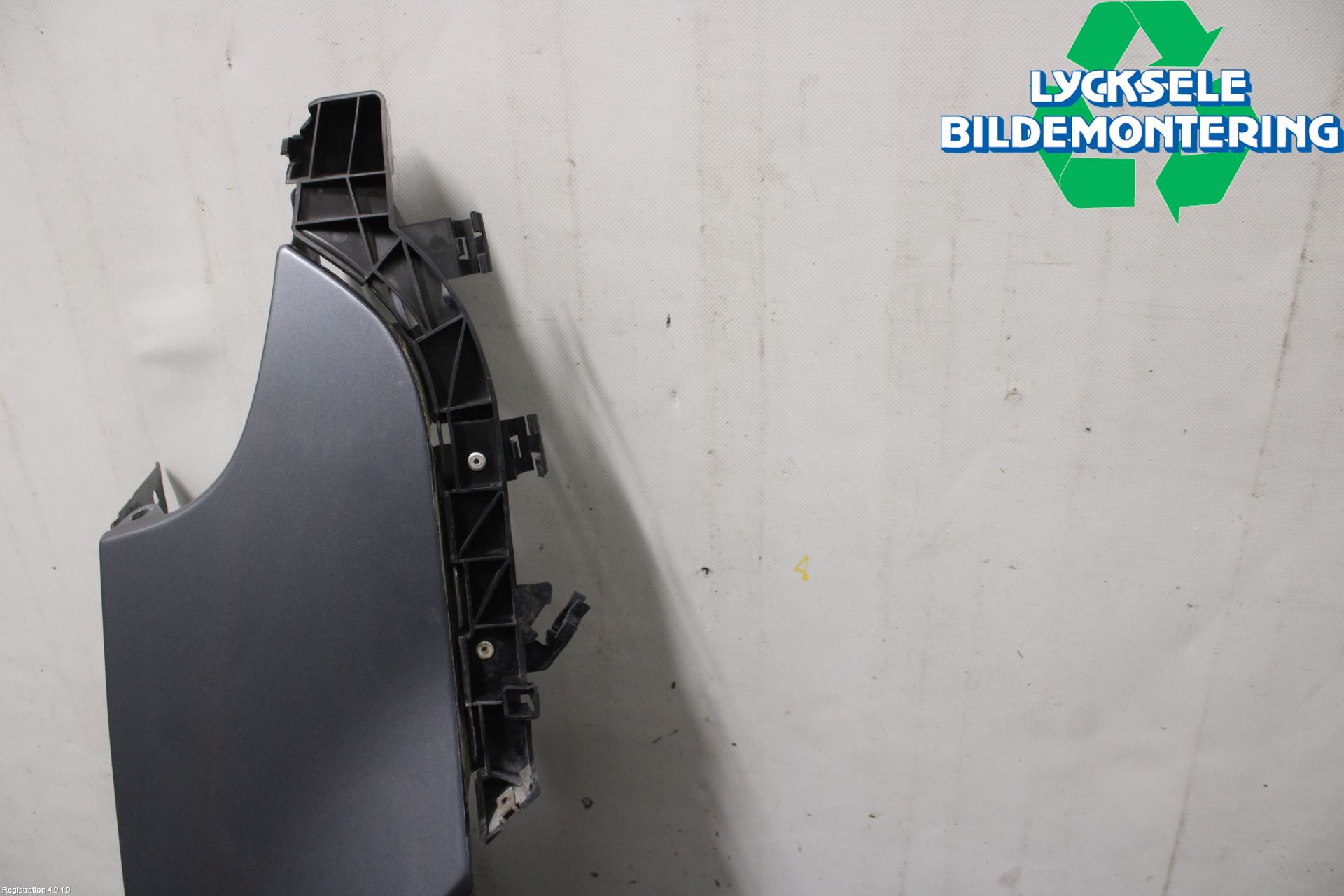 Saab 9-5     06-10 Skärm Fram Höger