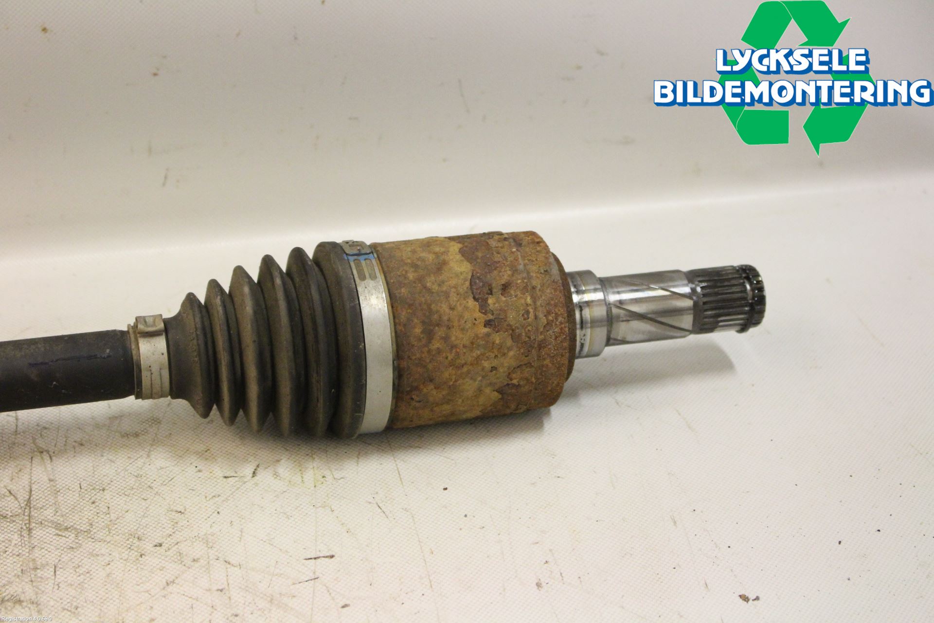 Ford KUGA 08-12 Drivaxel Bak Höger