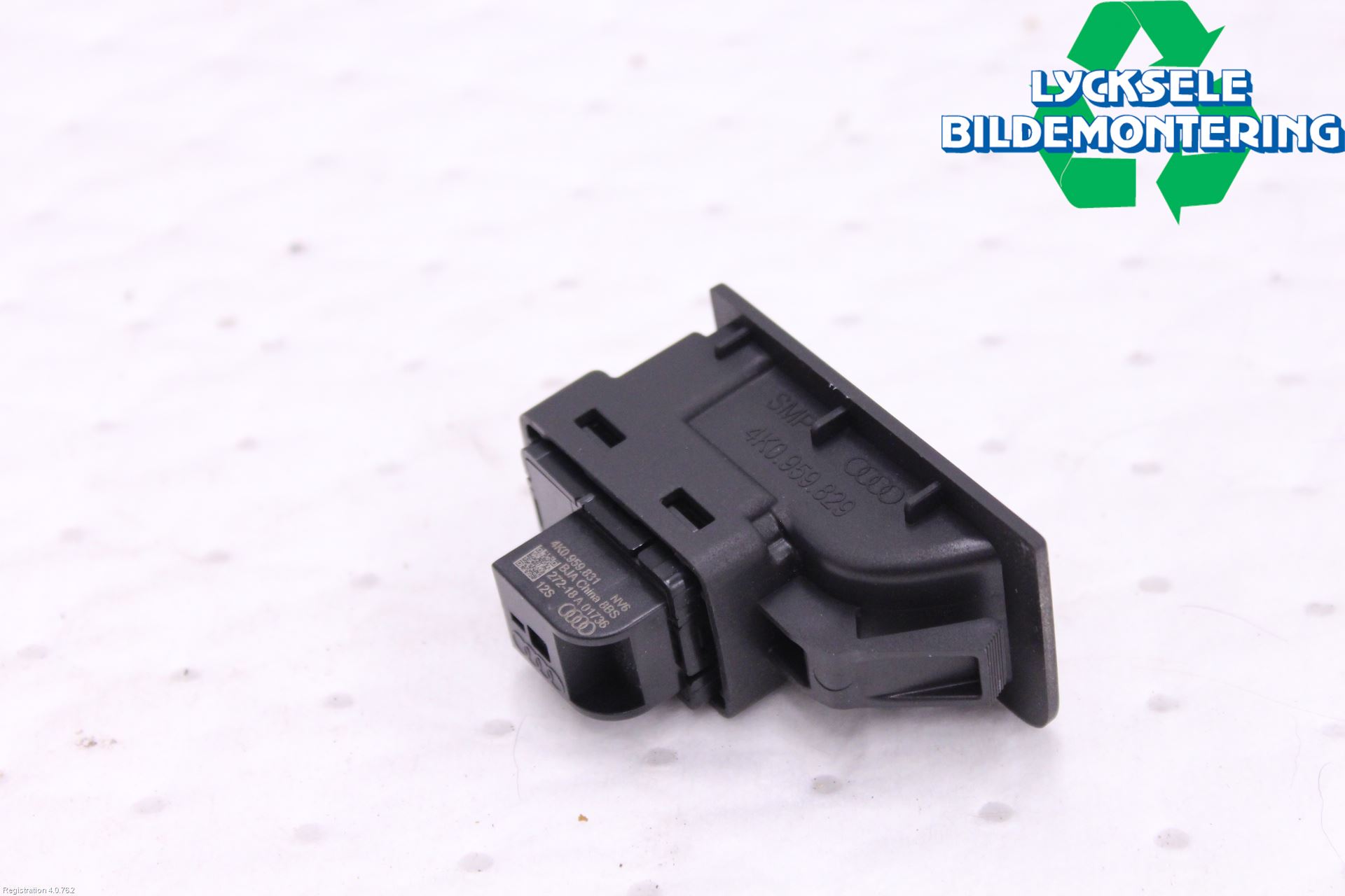 Audi A6 F2/C8 19- Strömställare Baklucka