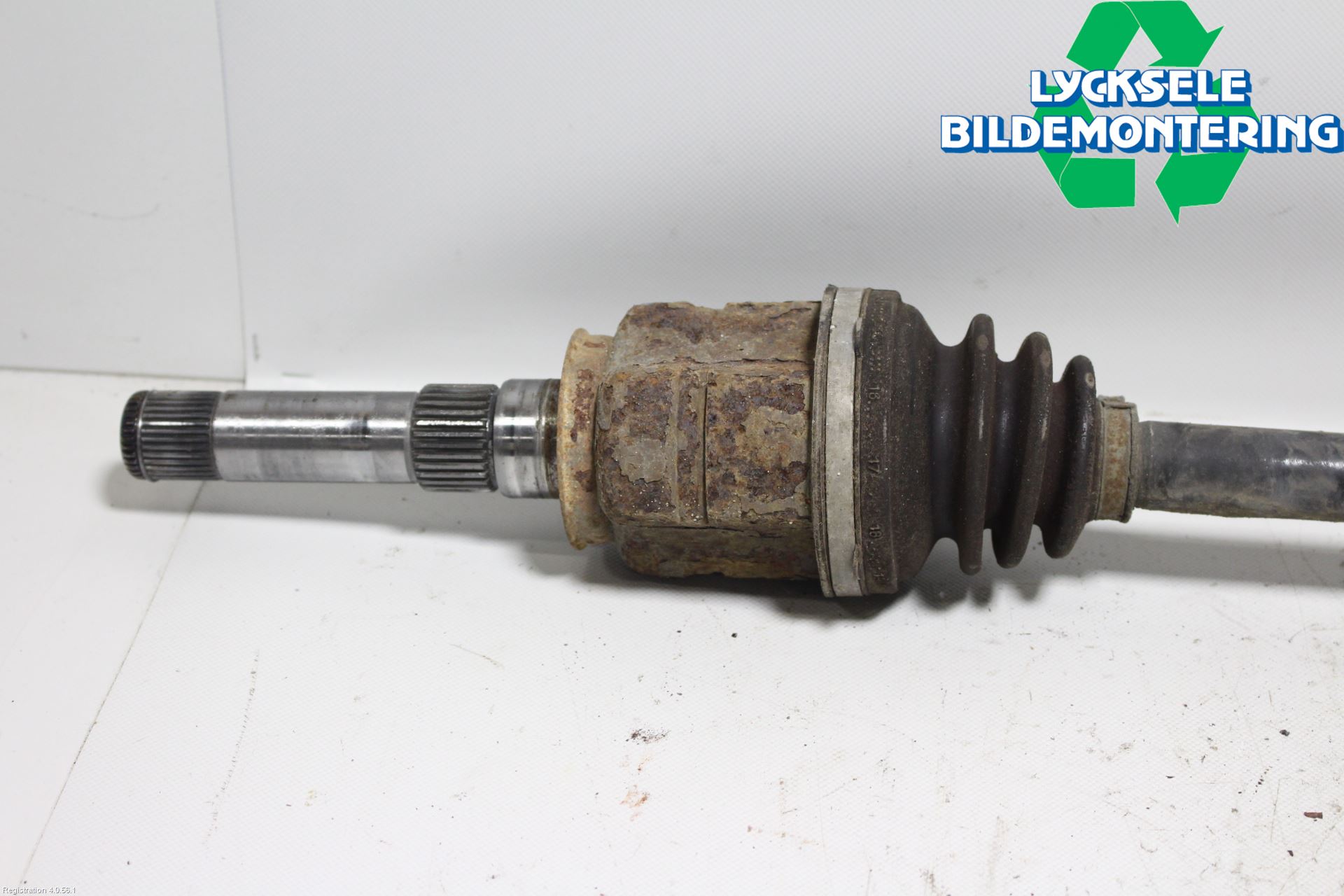 Opel INSIGNIA 09-16 Drivaxel Bak Vänster
