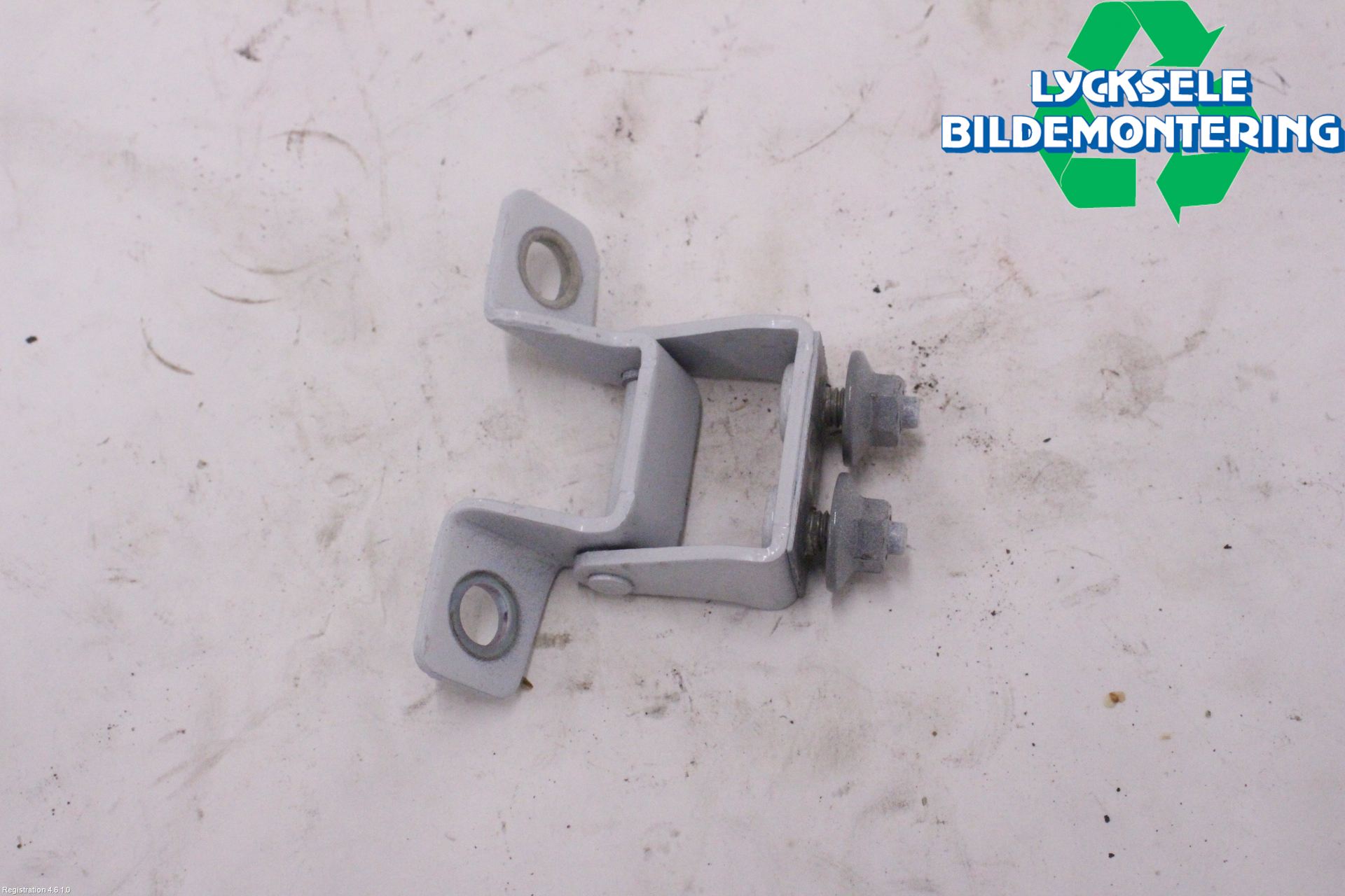 Kia CEED/CEED SW 19- Bakluckegångjärn Hö