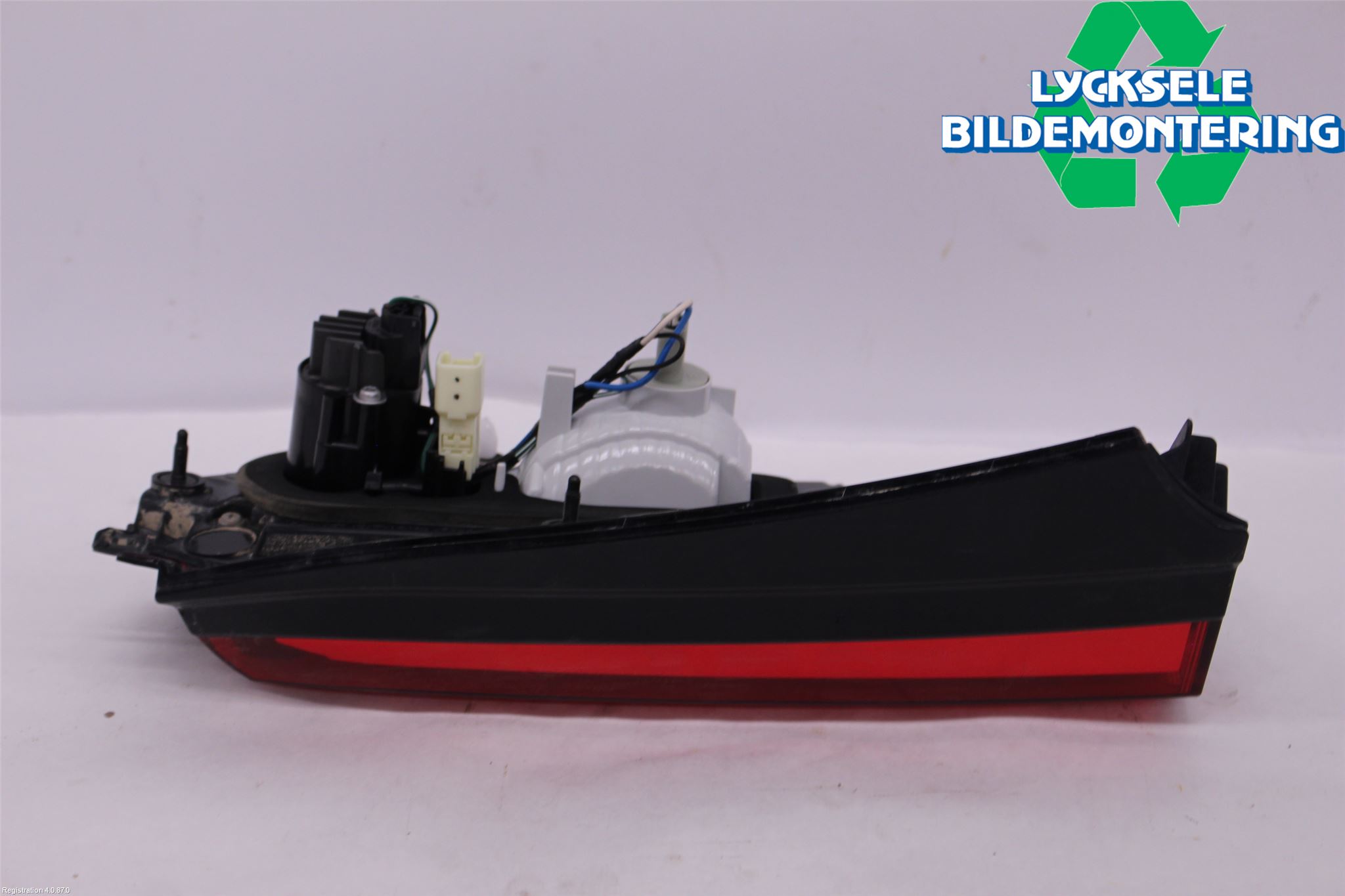 Toyota RAV4 19- Bakljus Lucka Hö