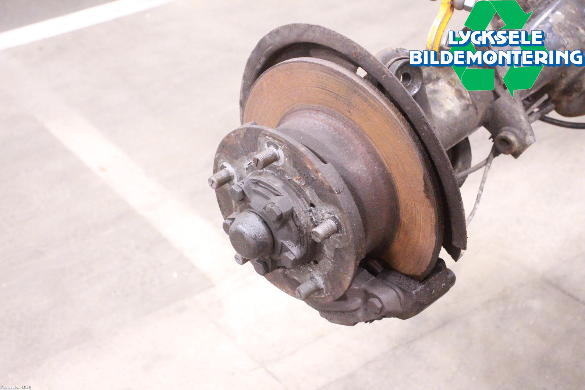 Landrover DEFENDER (L316) 87-06 Bakaxel