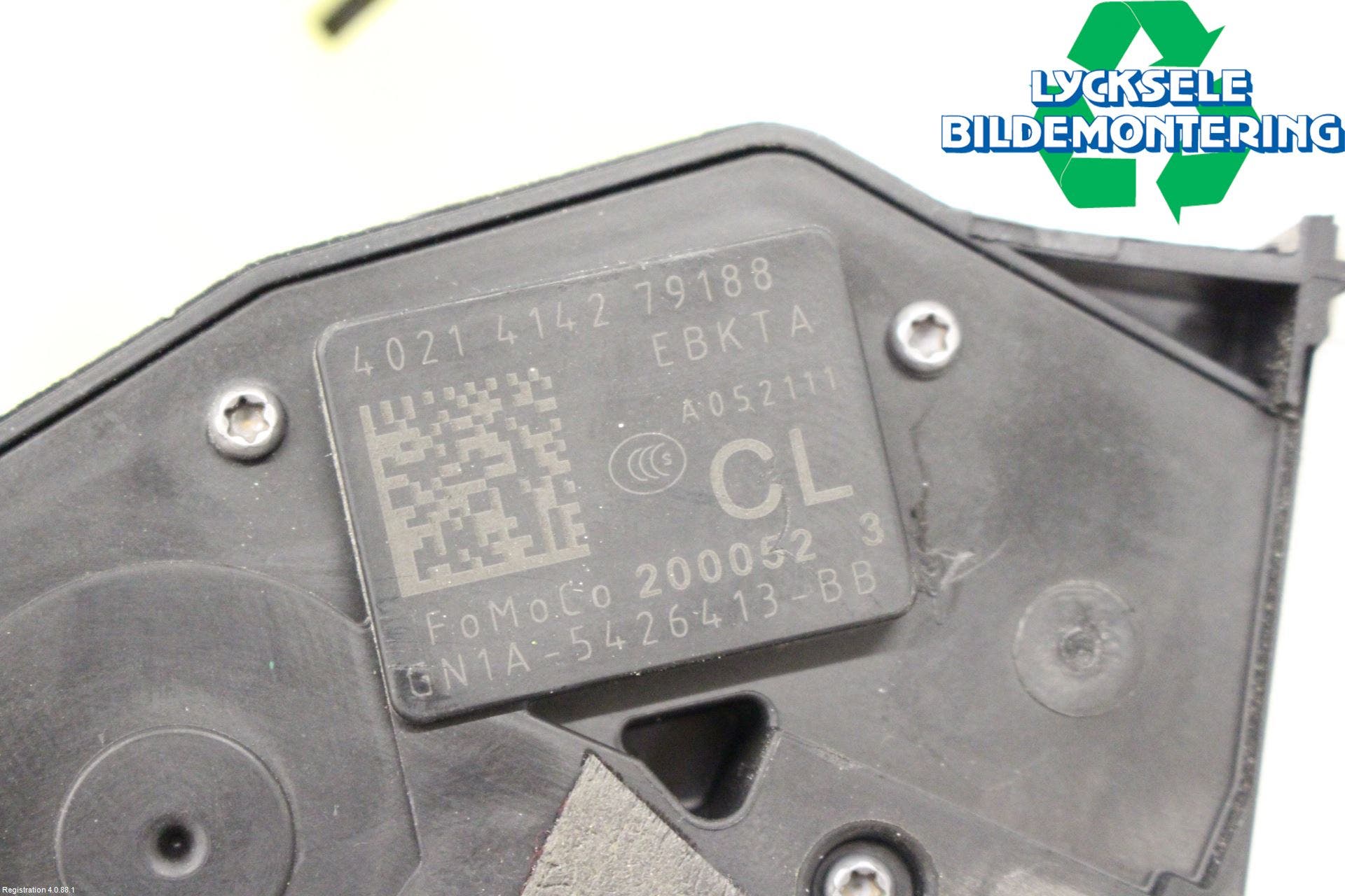 Ford ECOSPORT 17- Låskista Baklucka