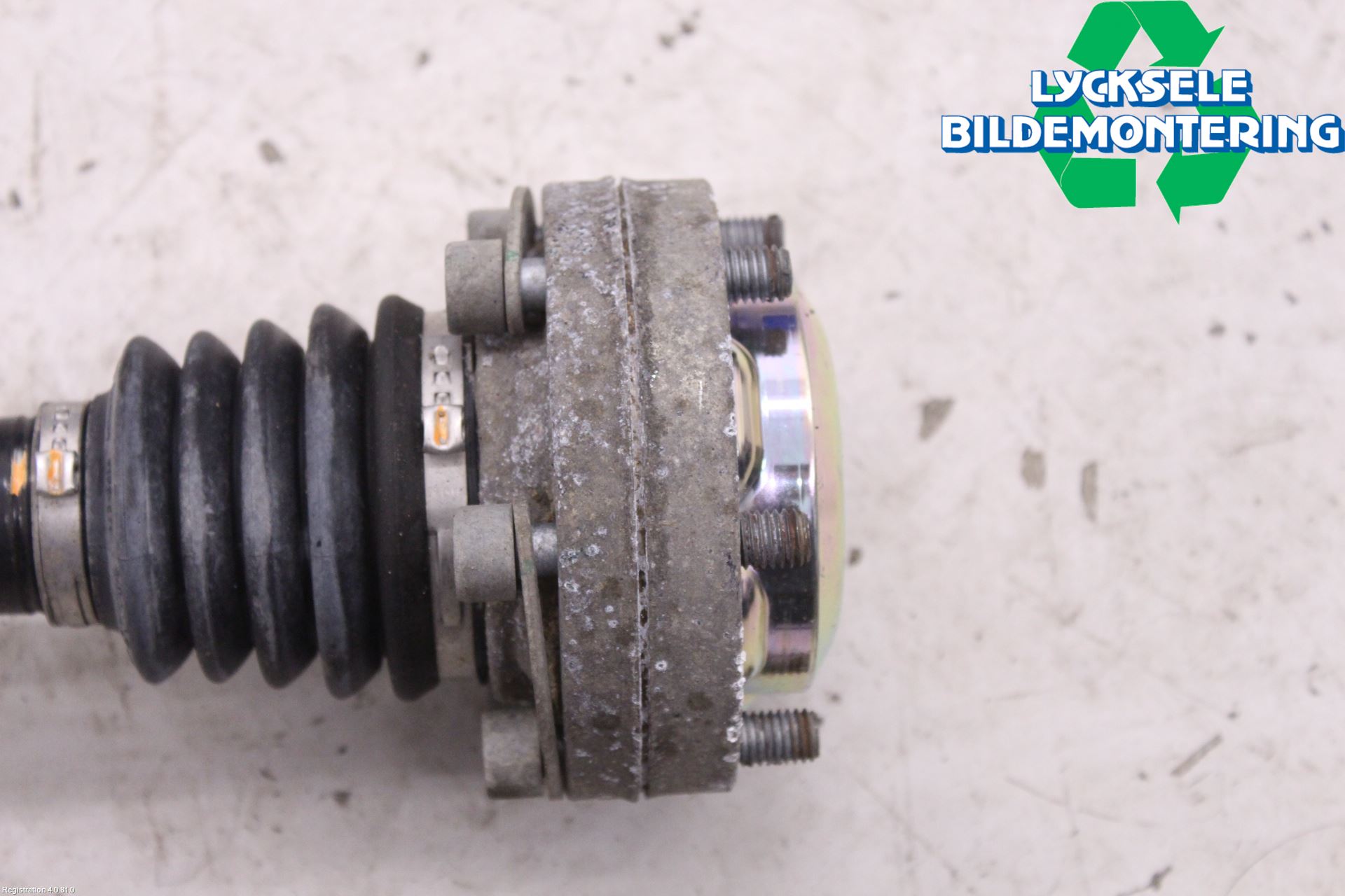 Volkswagen VW TOUAREG CR 18- Drivaxel Bak Vänster