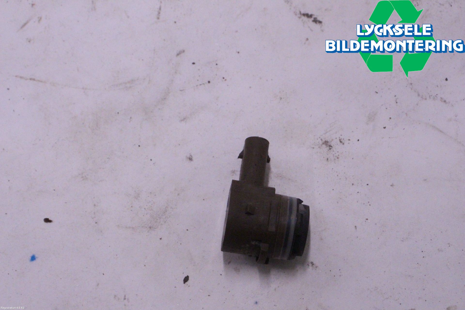 Skoda SUPERB 16-24 Parkeringshjälp Frontsensor