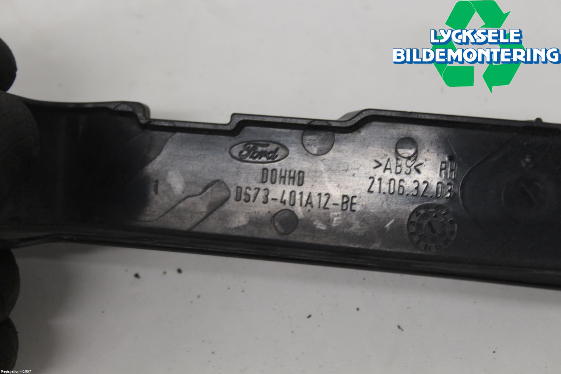 Ford MONDEO 15-22 Bakljussarg