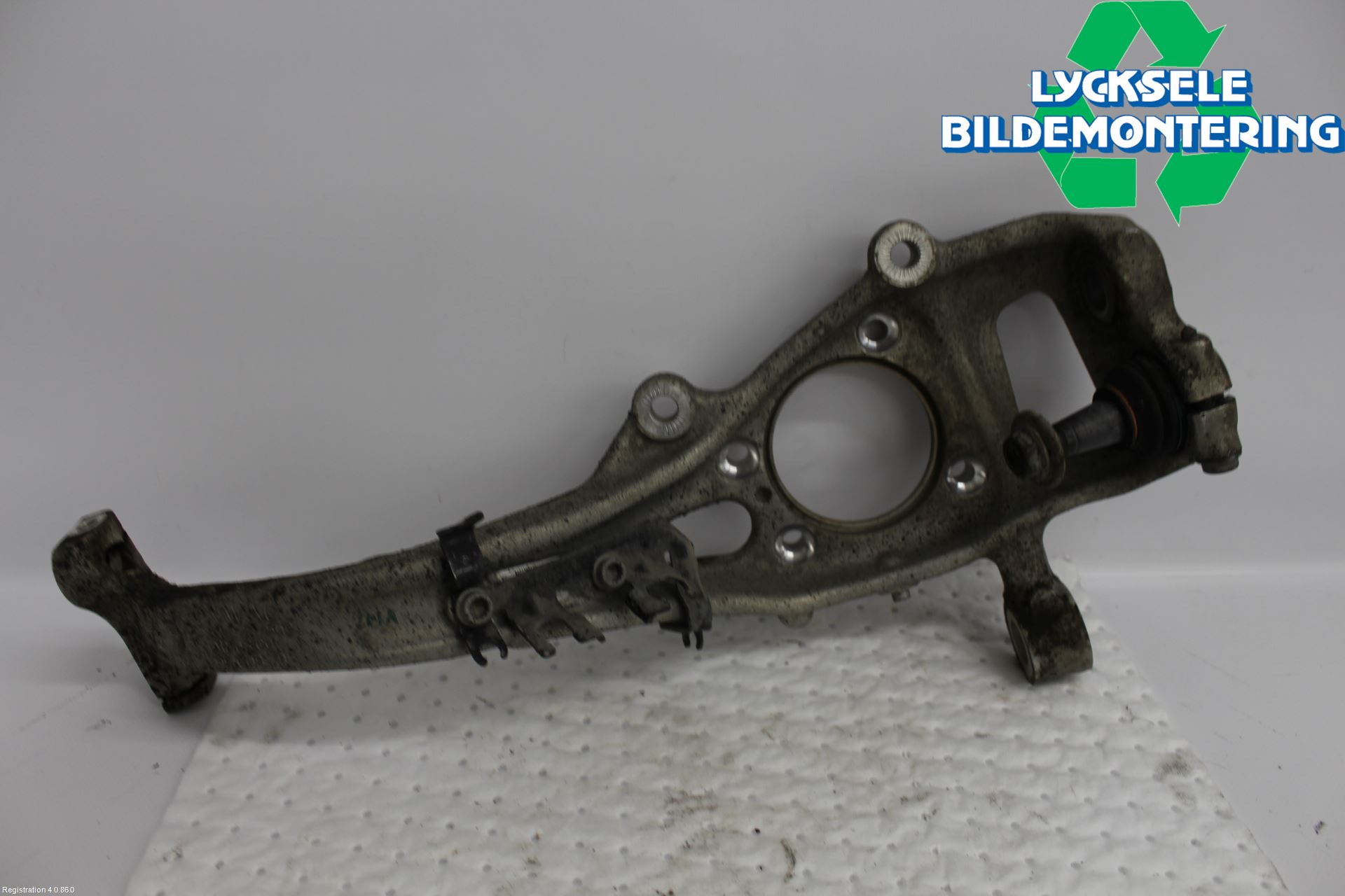 Audi A4/S4 B9 16-19 Styrspindel Lagerhus Hö