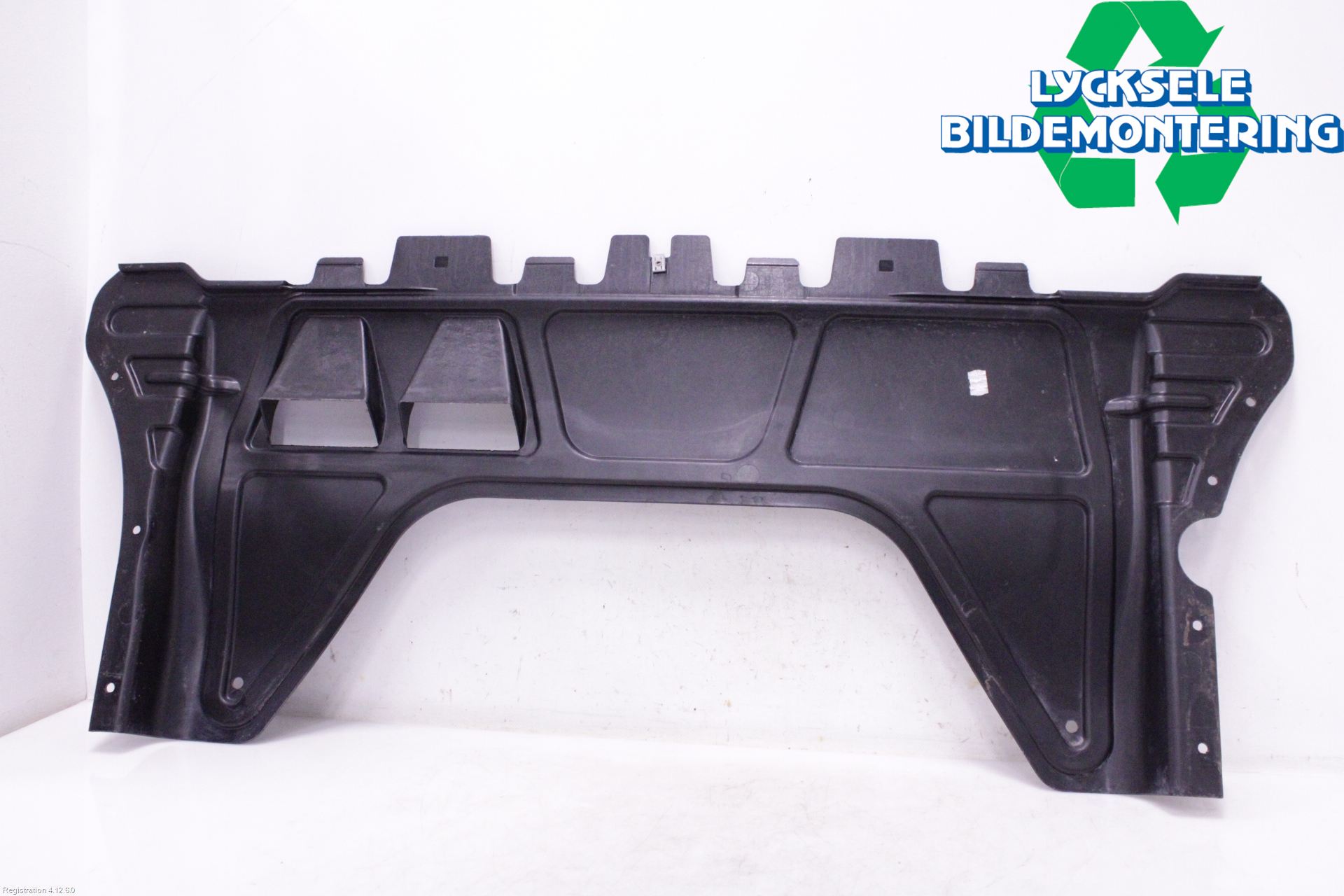 Cupra FORMENTOR 21- Hasplåt Plåt-Plast