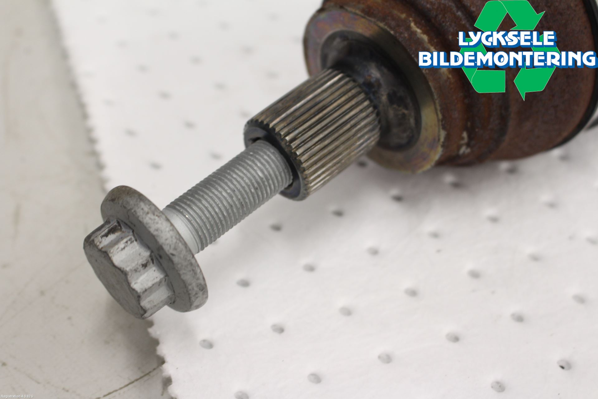 Audi A3/S3 8Y 21- Drivaxel Fram Vänster