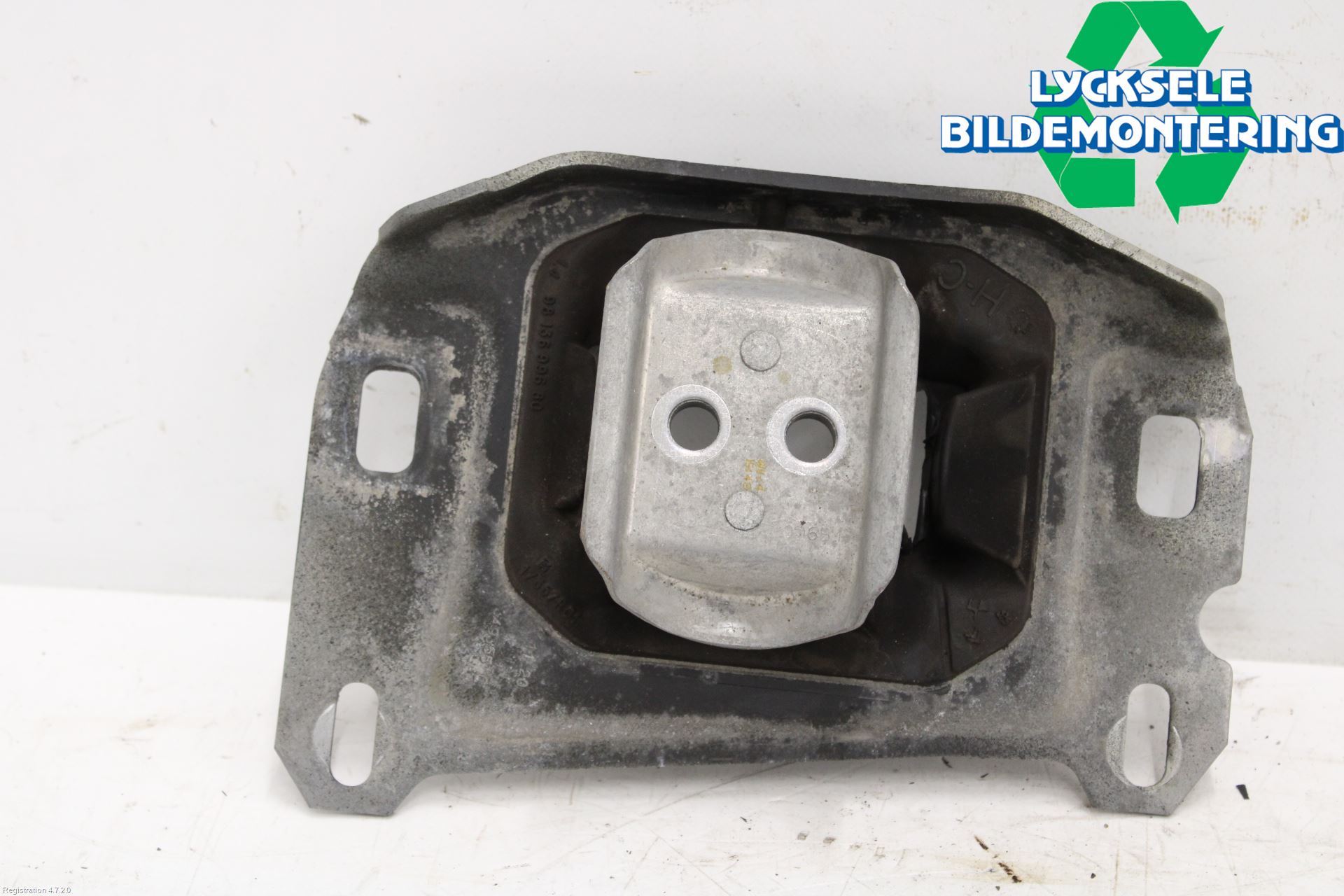 Peugeot 3008 17-24 Växellådsfäste