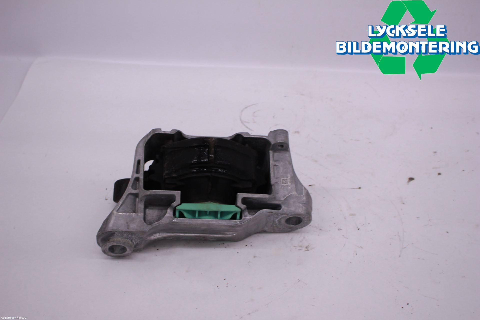 Ford KUGA/KUGA PHEZ/FHEV 20- Motorfäste