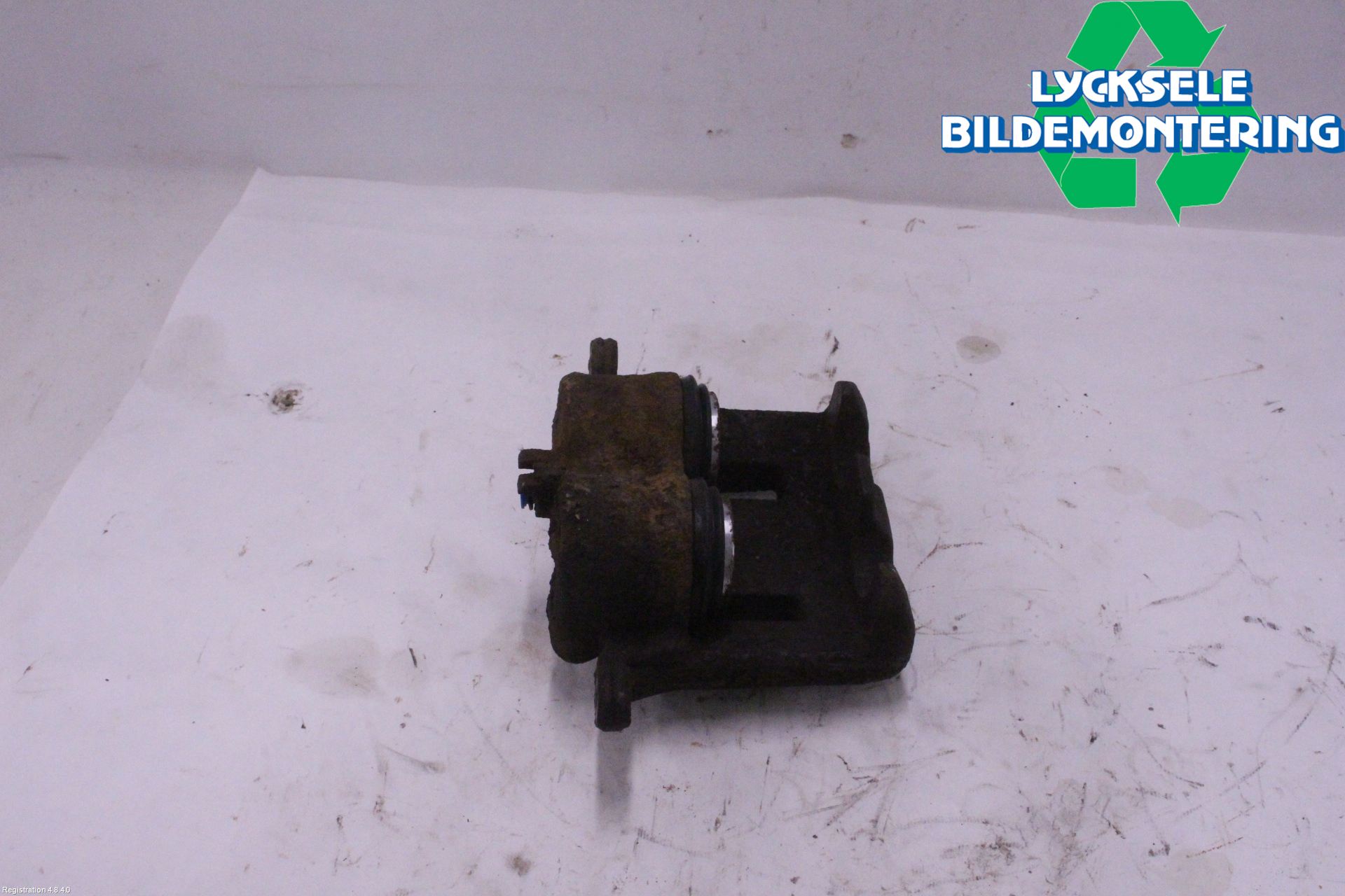 Nissan NAVARA 98-05 Bromsok Fram Vänster