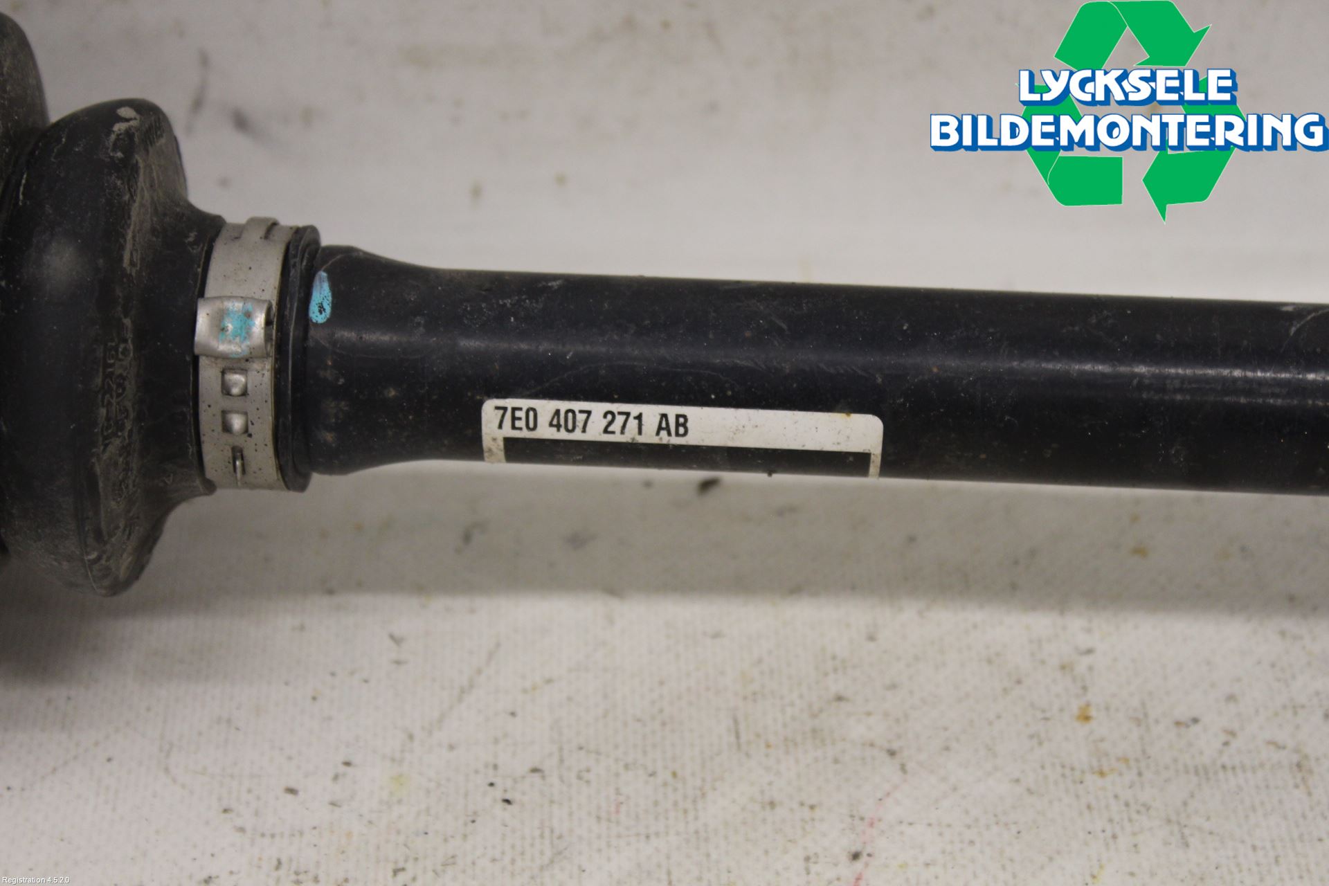 Volkswagen VW TRANSP/CARAVELLE (T6) 16-22 Drivaxel Fram Vänster