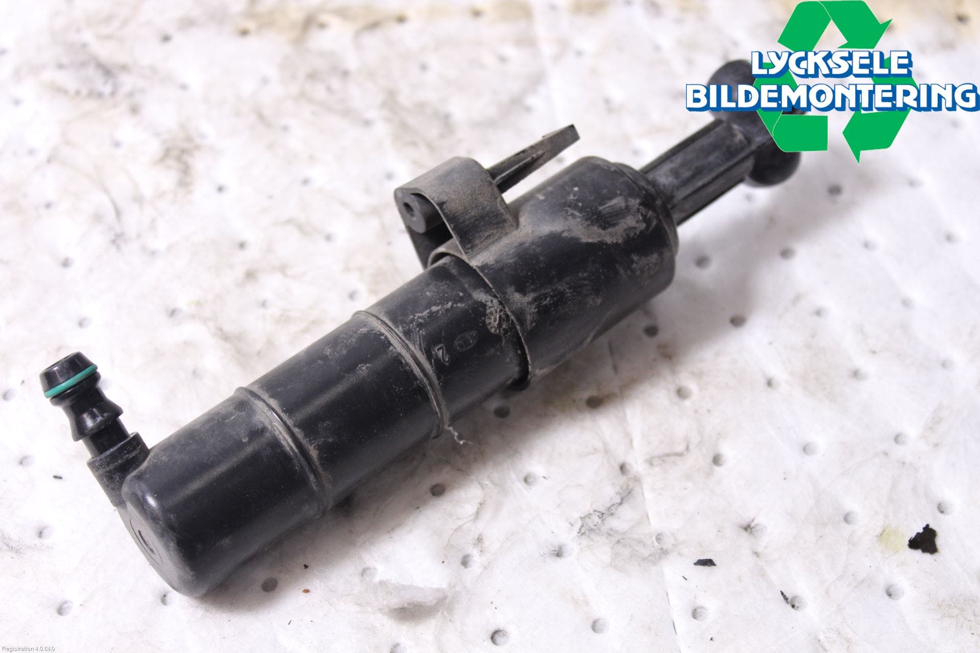 Mercedes-Benz MB C-KLASS (W204) 07-15 Spolarmunstycke Strålkastare