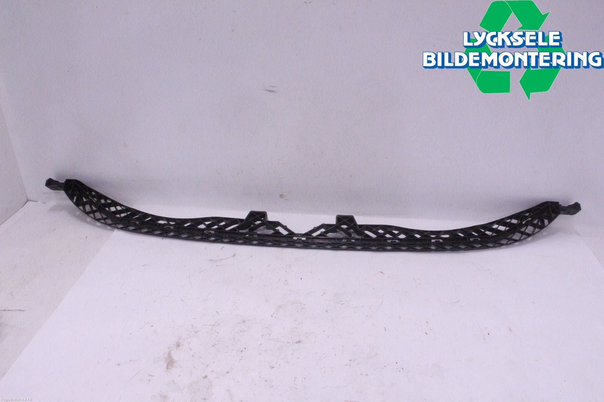 Volkswagen VW PASSAT 15-19 Stötfångar Deformelement Fram