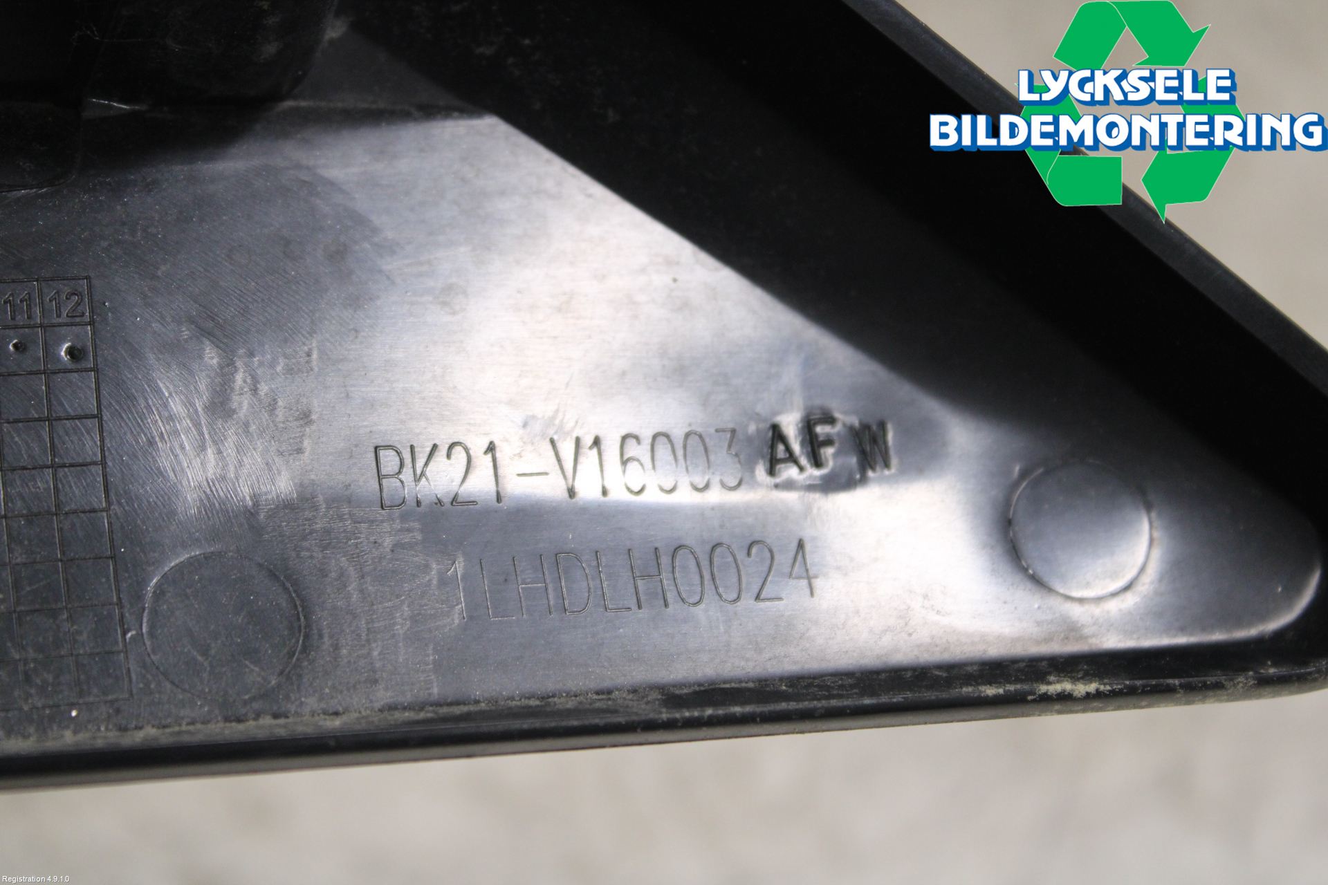 Ford TRANSIT SKÅP/BUSS 14-22 Skärm Hörn Utfyllnad Fram