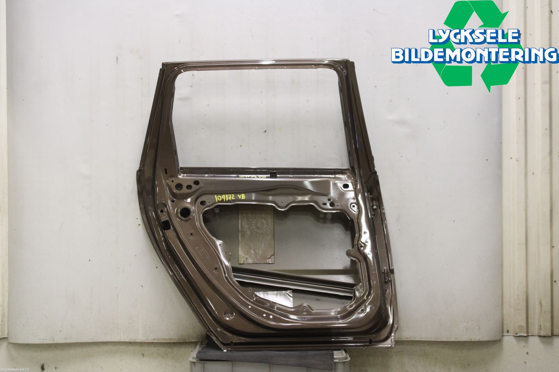 Volvo XC70 14-16 Dörr Bak Vänster