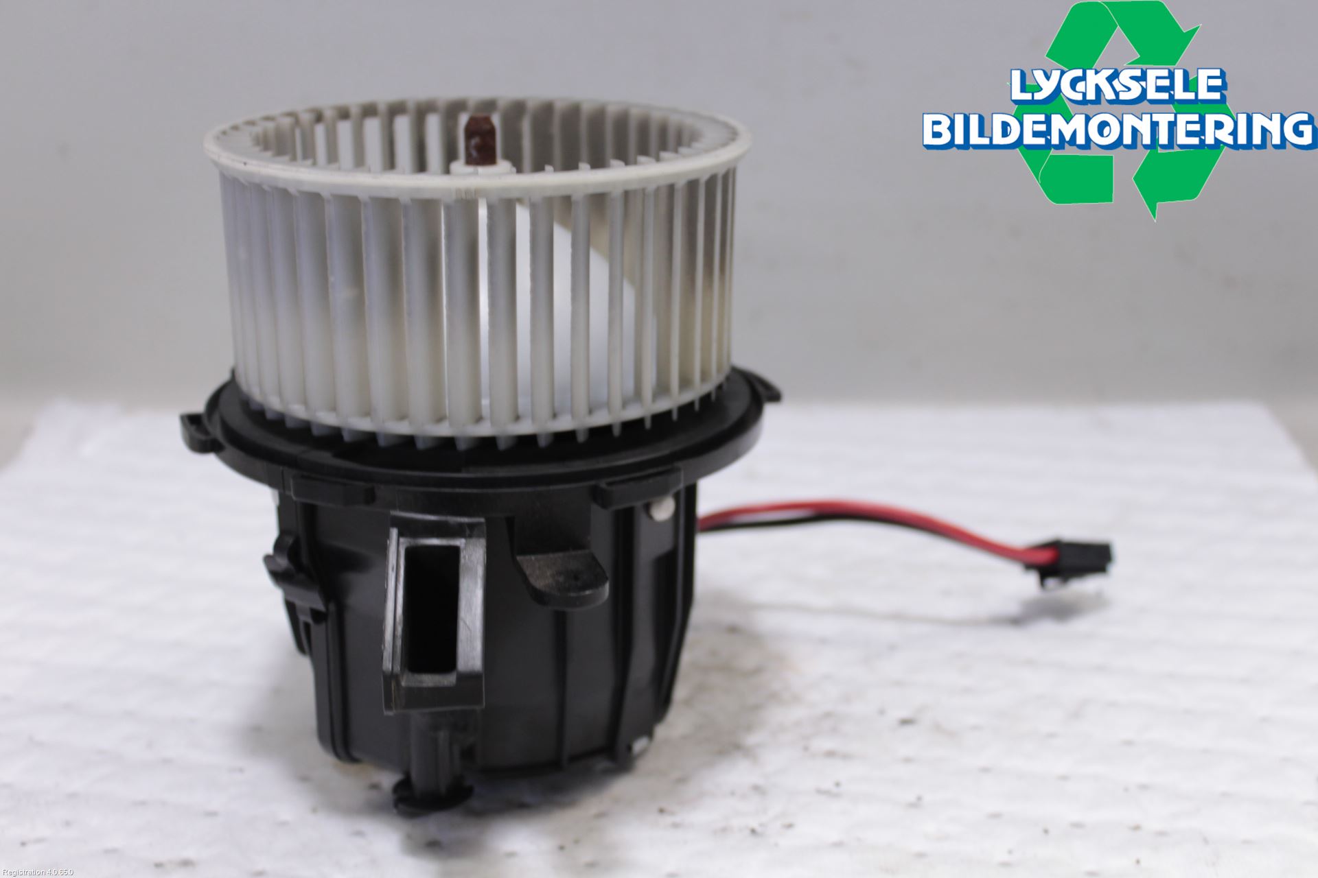 Audi A4 ALLROAD 09-16 Värmefläkt