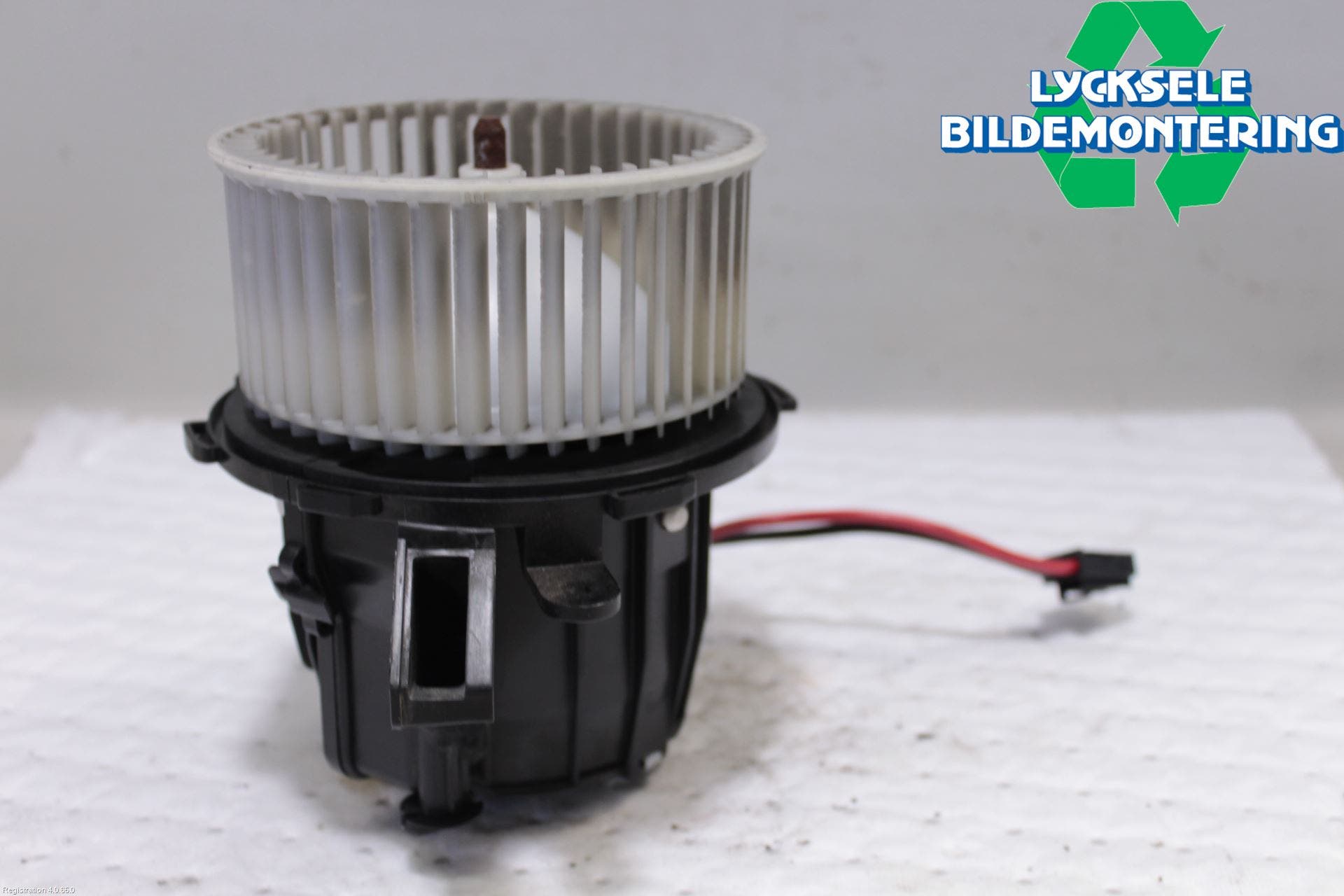 Audi A4 ALLROAD 09-16 Värmefläkt