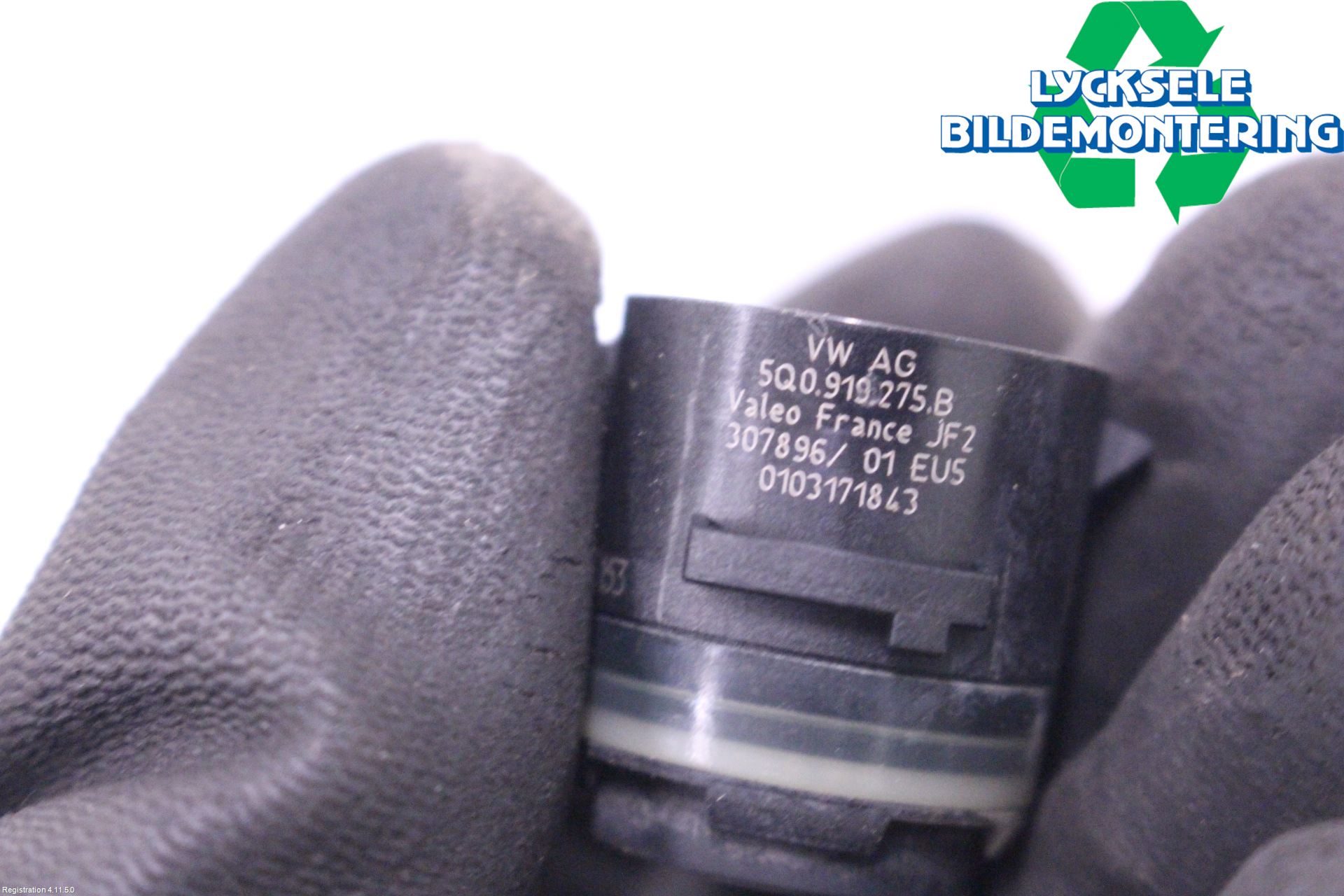 Volkswagen VW PASSAT 15-19 Parkeringshjälp Frontsensor