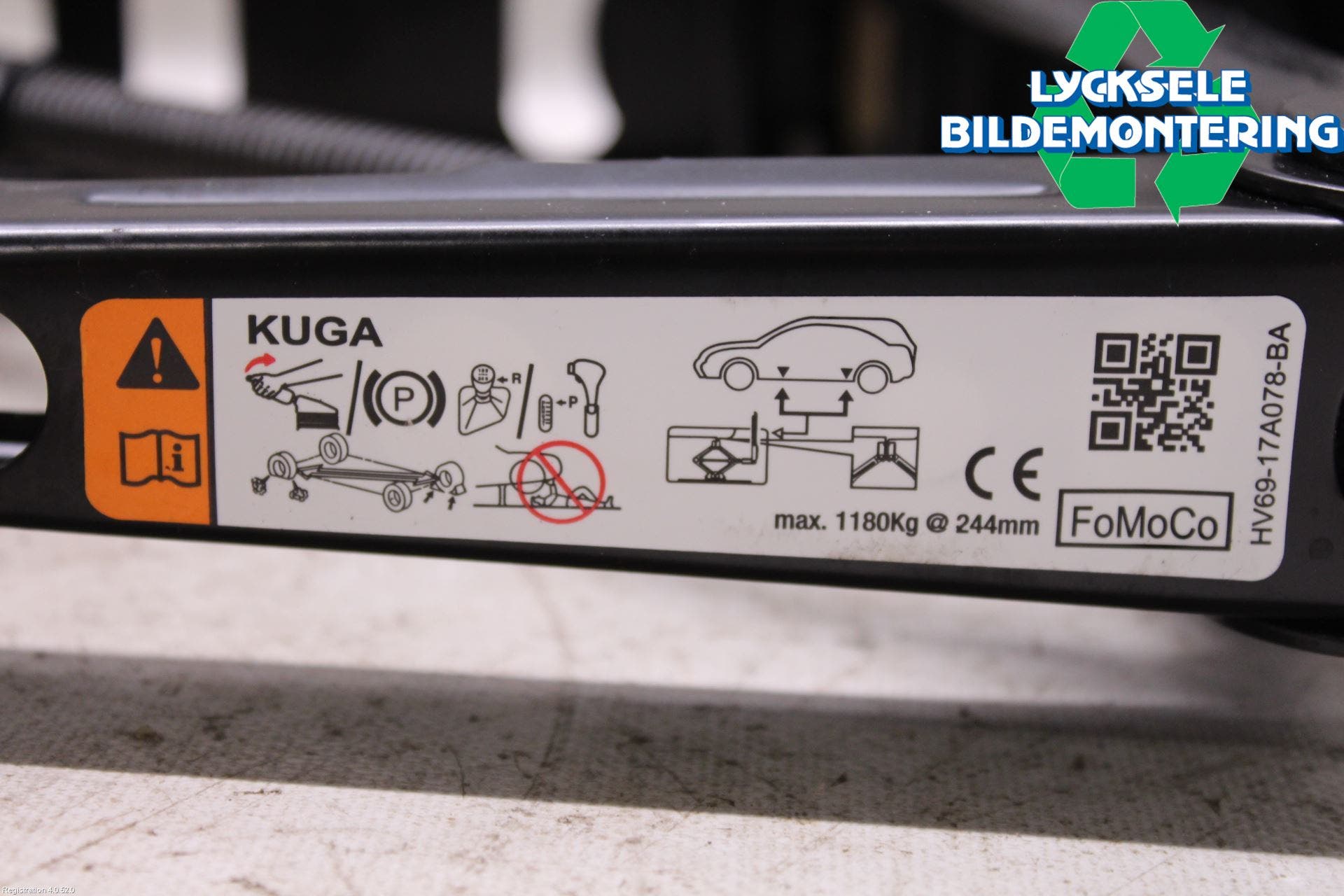 Ford KUGA 17-19 Verktygsfack-Förvaring