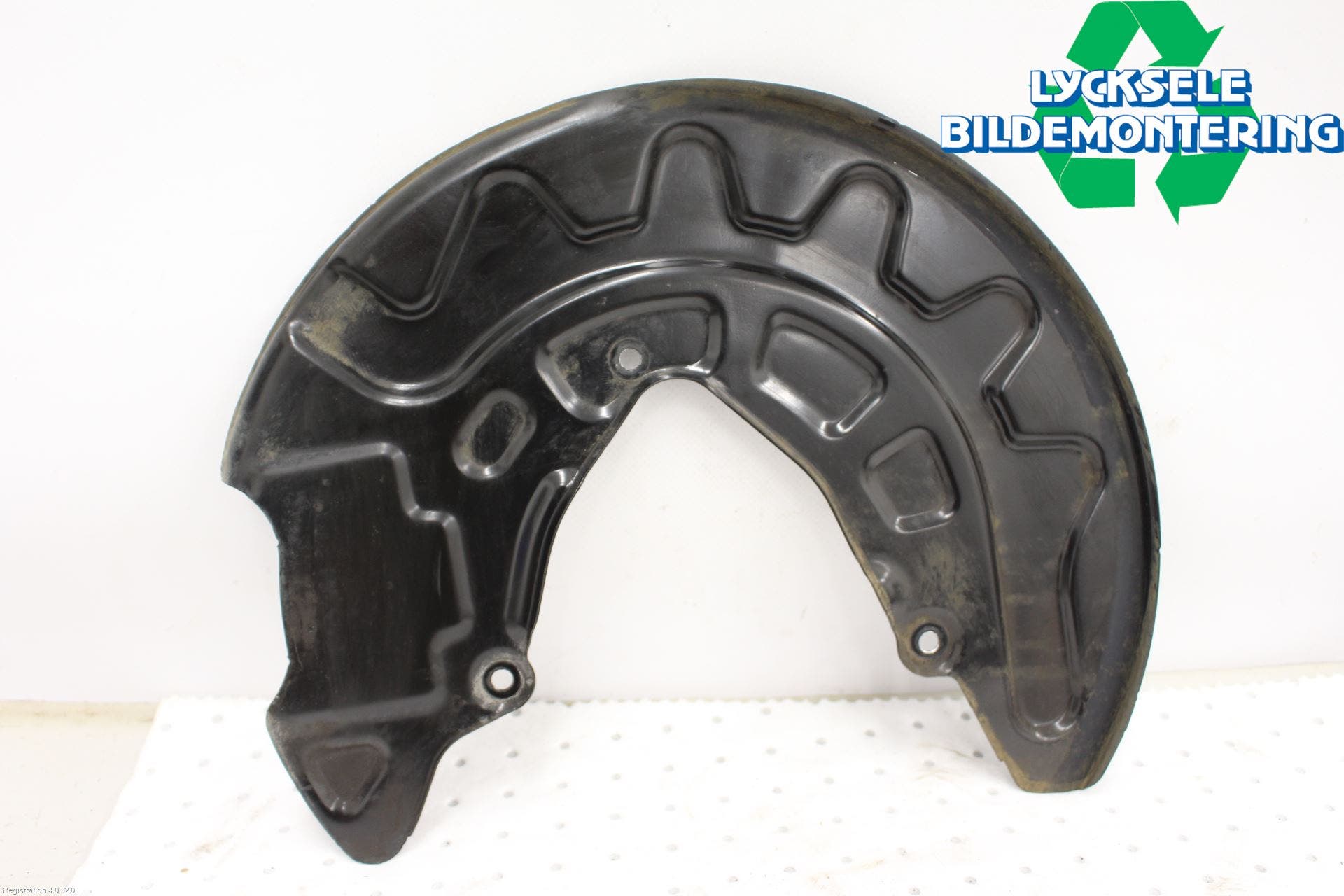 Audi A3/S3 8Y 21- Bromssköld Fram