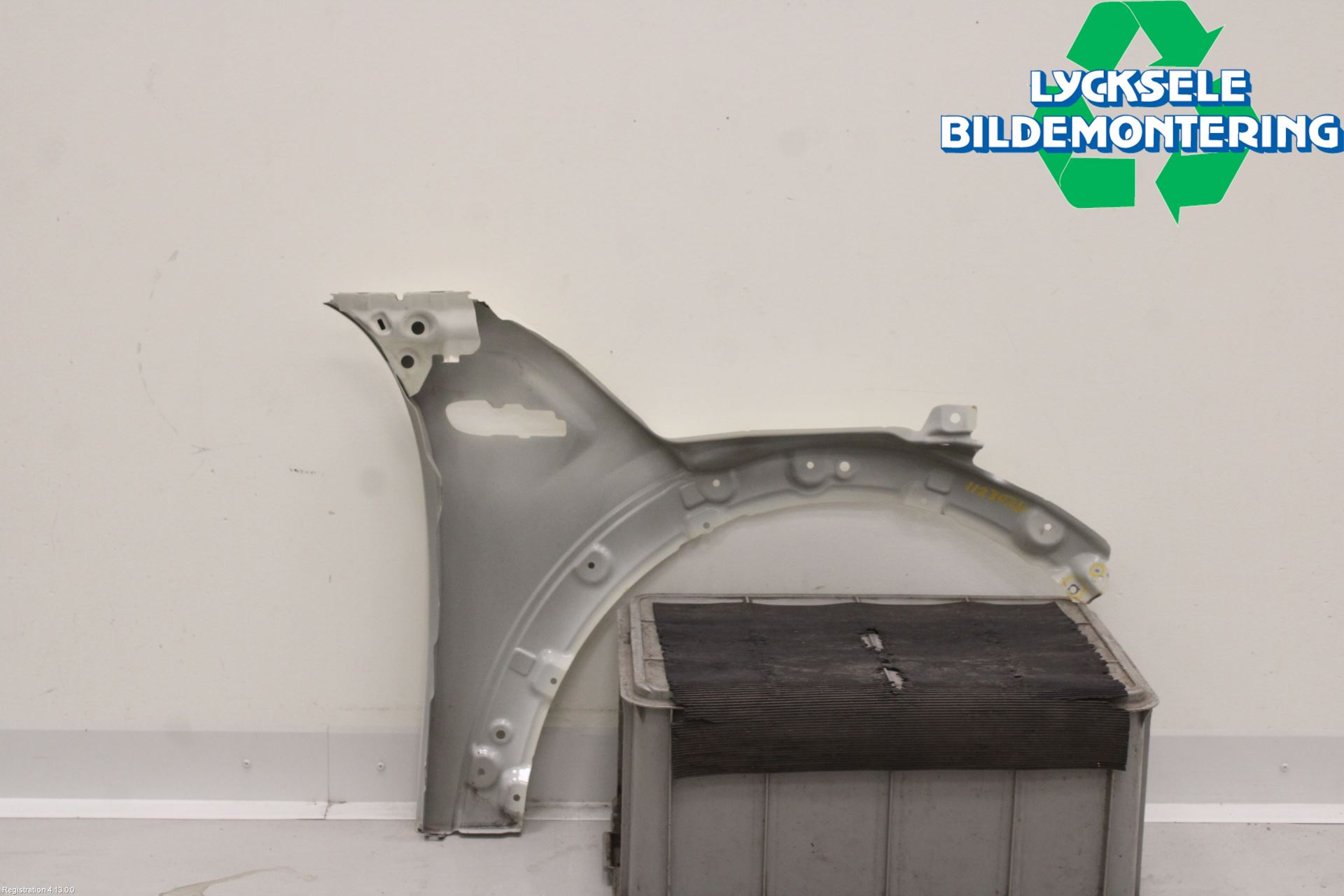 Mini ONE/COOPER 3DR F56 14-24 Skärm Fram Vänster
