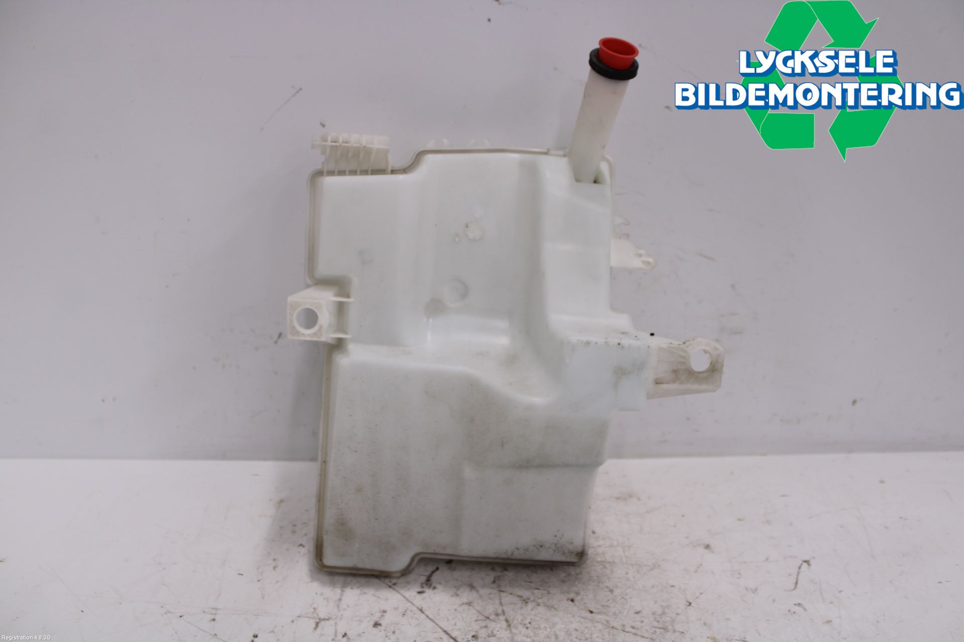 Ford FOCUS 11-14 Spolartank Vindruta-Strål