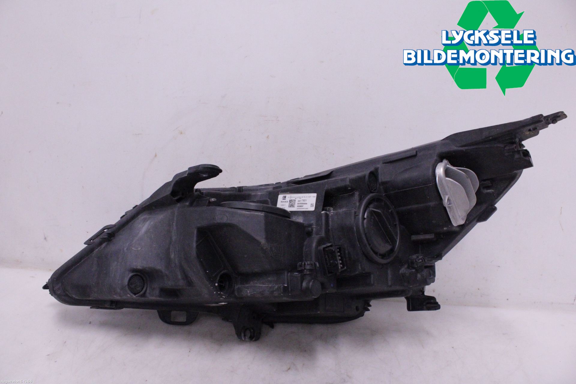 Opel ASTRA K 16-22 Strålkastare Höger