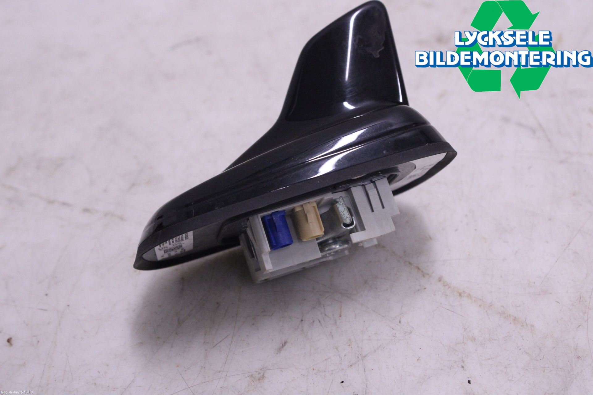Volkswagen VW TOUAREG CR 18- Antenn