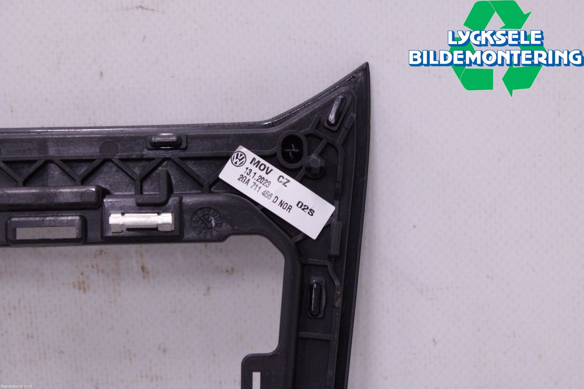 Volkswagen VW T-ROC 18- Inredning Sarg Växelspak