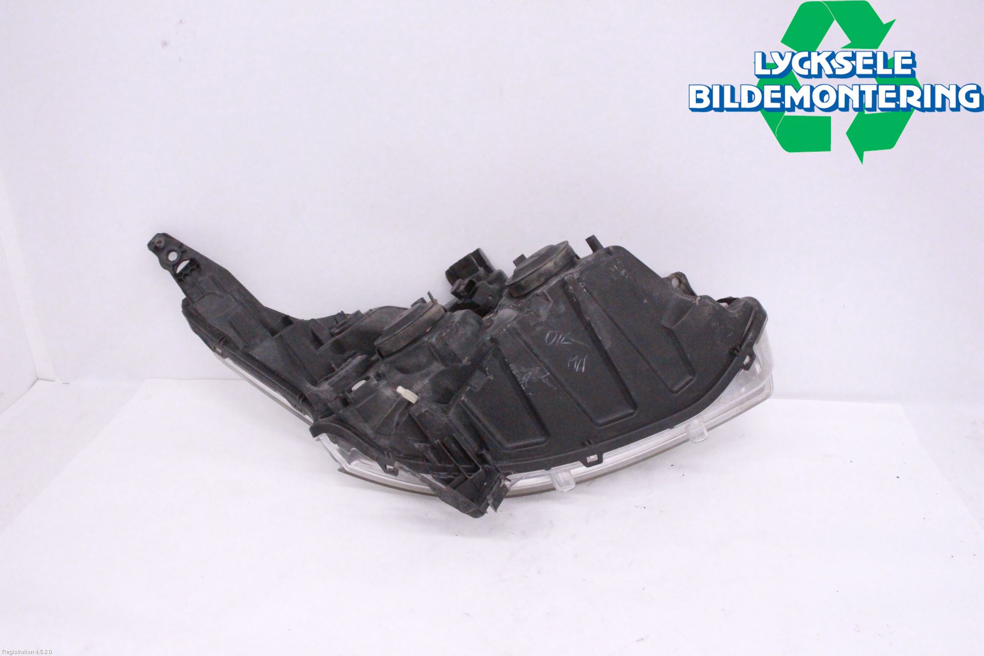 Peugeot 208 12-15 Strålkastare Vänster