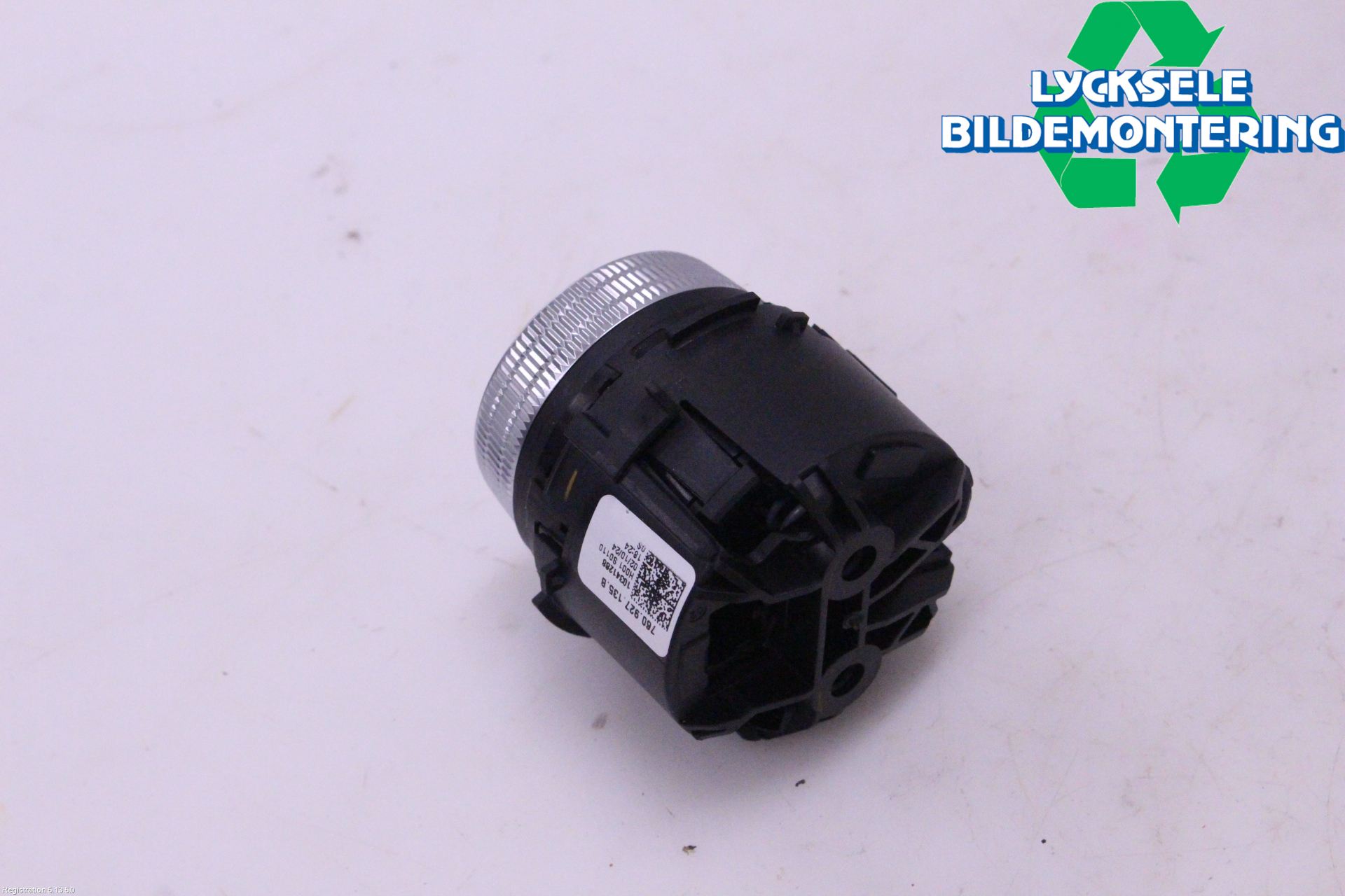 Volkswagen VW TOUAREG CR 18- Strömställare Nivåreglering