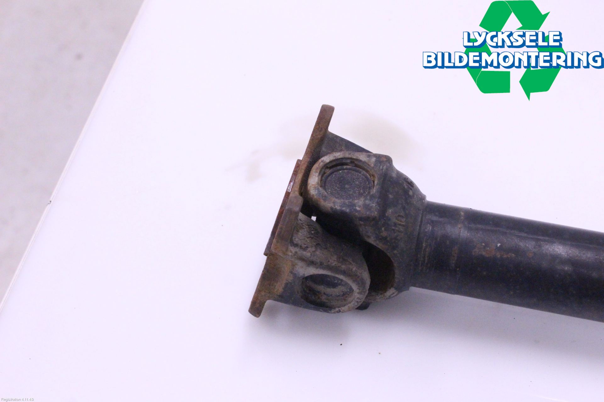 BMW X3 E83     03-10 Mellanaxel Främre 4Wd